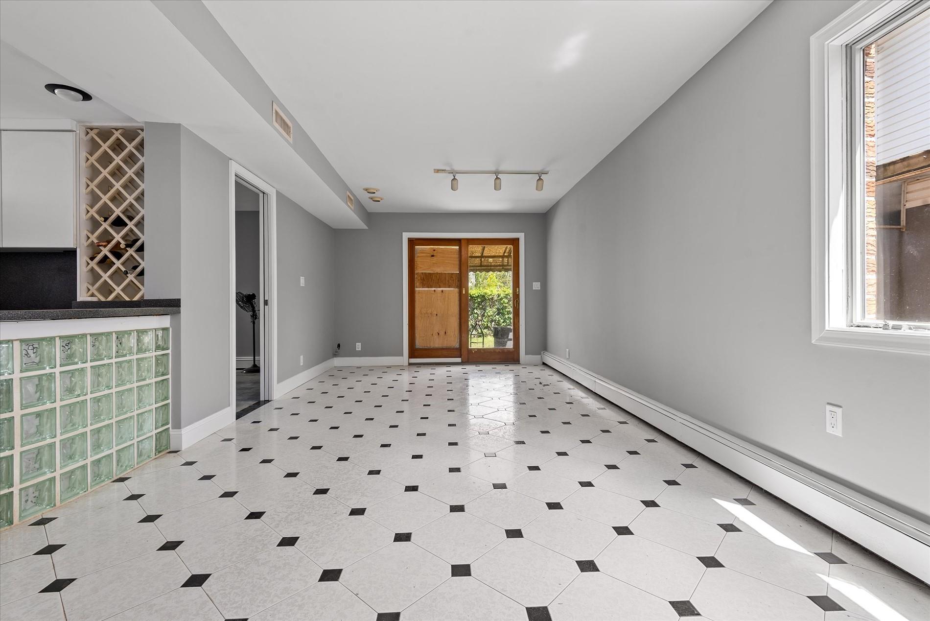 #2 photo, 162-25 89th Street, クイーンズ区 Howard Beach , NY 11414