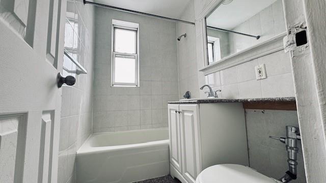 #7 photo, 144-30 Roosevelt Avenue, クイーンズ区 Flushing , NY 11354