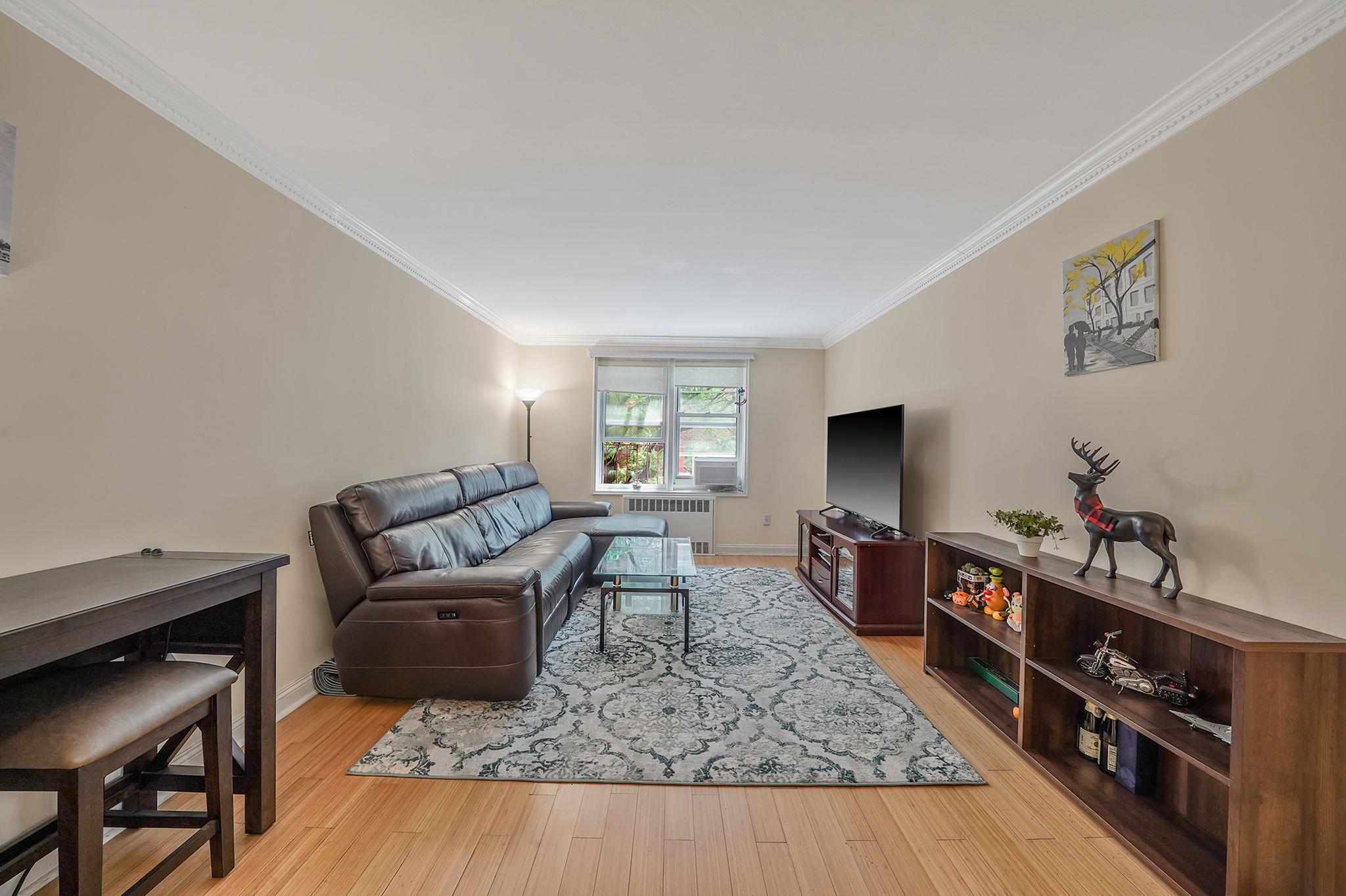 #8 photo, 103-26 68TH Avenue, クイーンズ区 Forest Hills , NY 11375