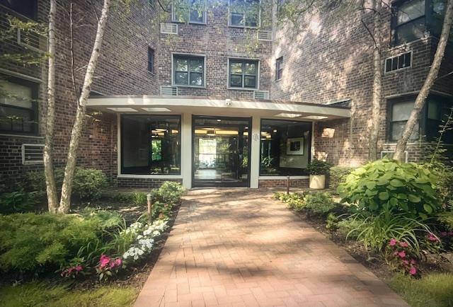 #2 photo, 50 Brompton, ナッソー郡 Great Neck , NY 11021