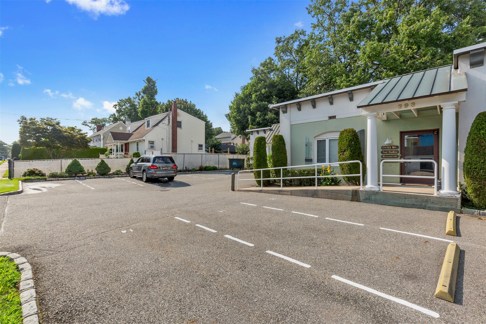 #7 photo, 293 Castle Avenue, ナッソー郡 Westbury , NY 11590