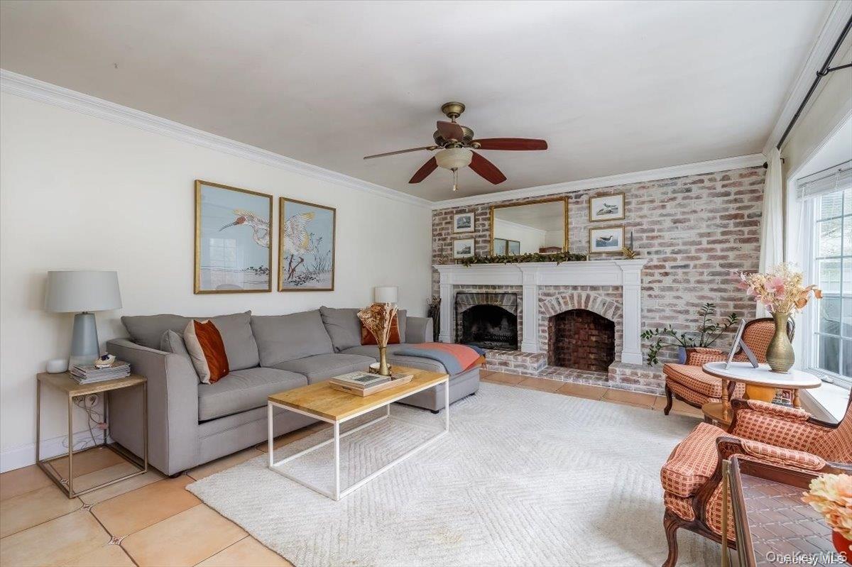 #12 photo, 44 Frazer Drive, サフォーク郡 Greenlawn , NY 11740