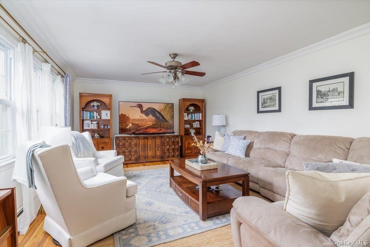 #2 photo, 44 Frazer Drive, サフォーク郡 Greenlawn , NY 11740