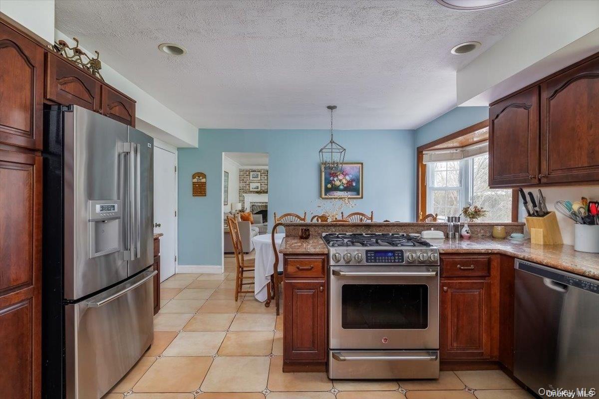 #9 photo, 44 Frazer Drive, サフォーク郡 Greenlawn , NY 11740