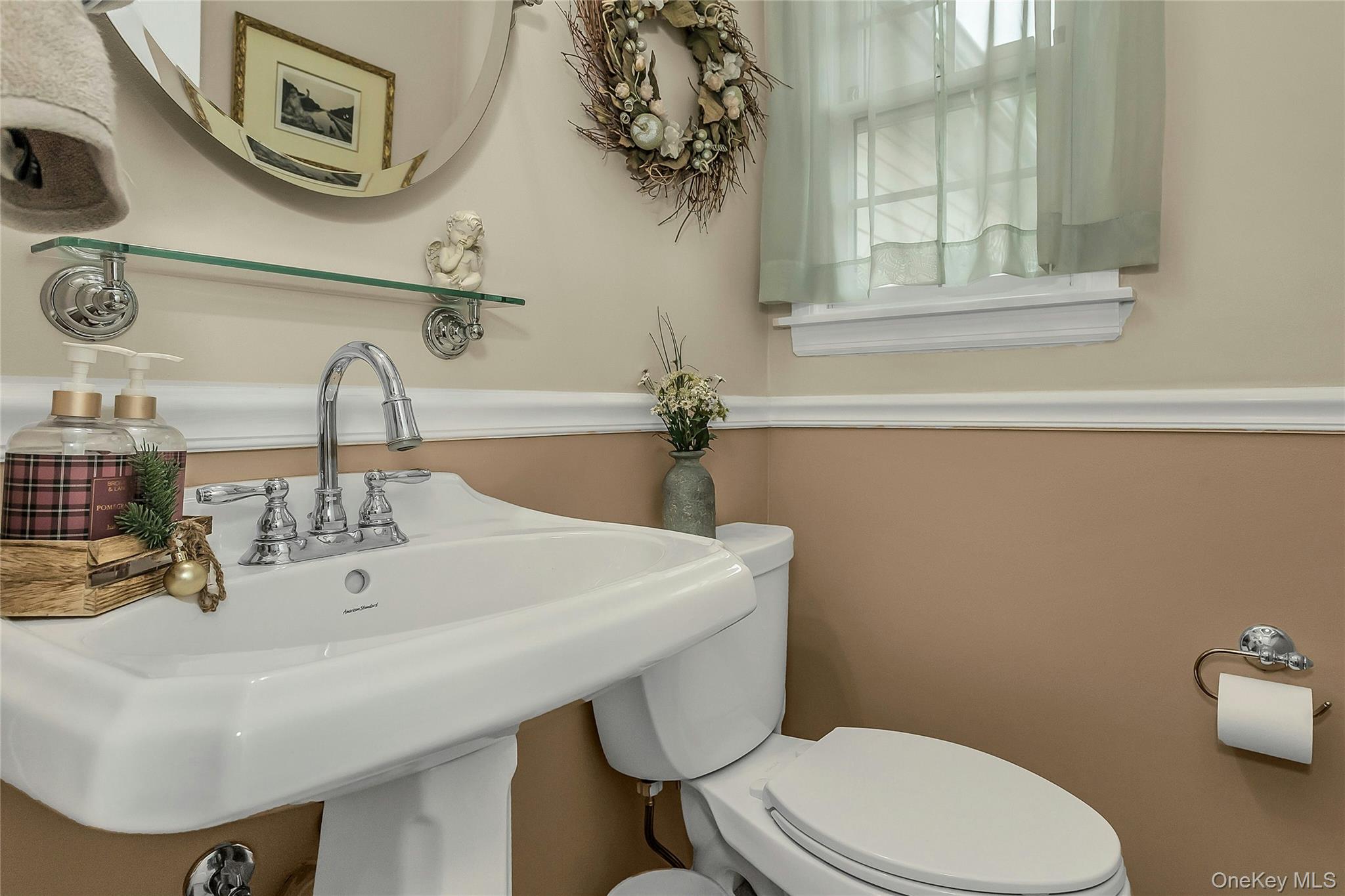 #13 photo, 16 Abbey Lane, サフォーク郡 East Setauket , NY 11733