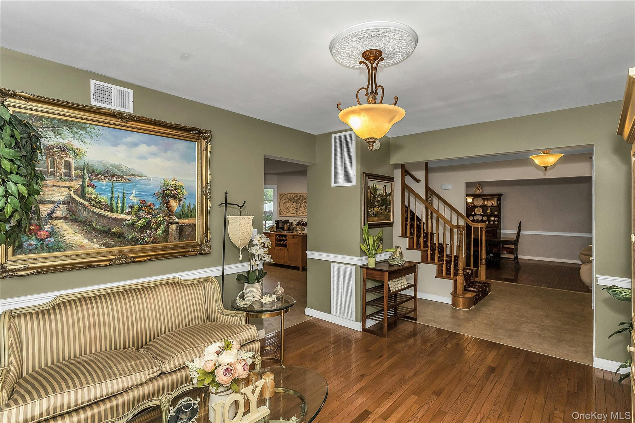 #5 photo, 16 Abbey Lane, サフォーク郡 East Setauket , NY 11733