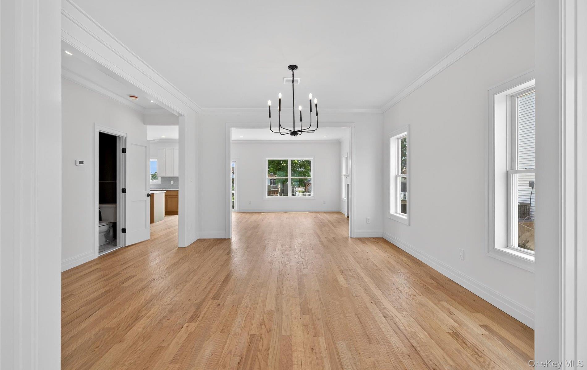 #5 photo, 1116 Washington Place, ナッソー郡 Baldwin Harbor , NY 11510