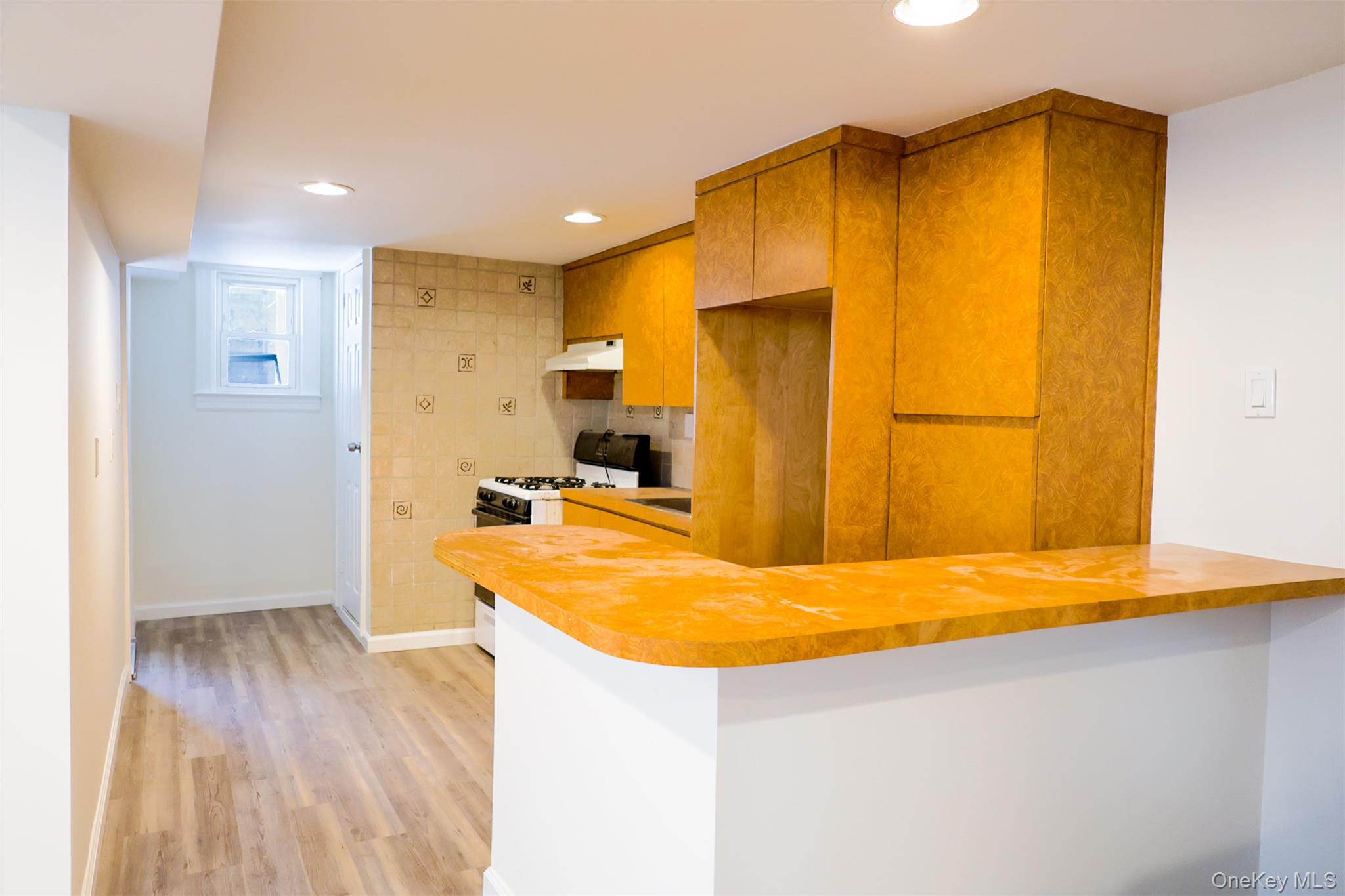 #14 photo, 5428 65th Place, クイーンズ区 Maspeth , NY 11378