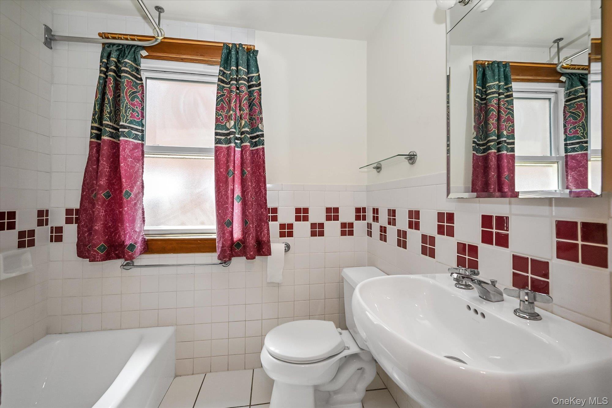 #18 photo, 5428 65th Place, クイーンズ区 Maspeth , NY 11378