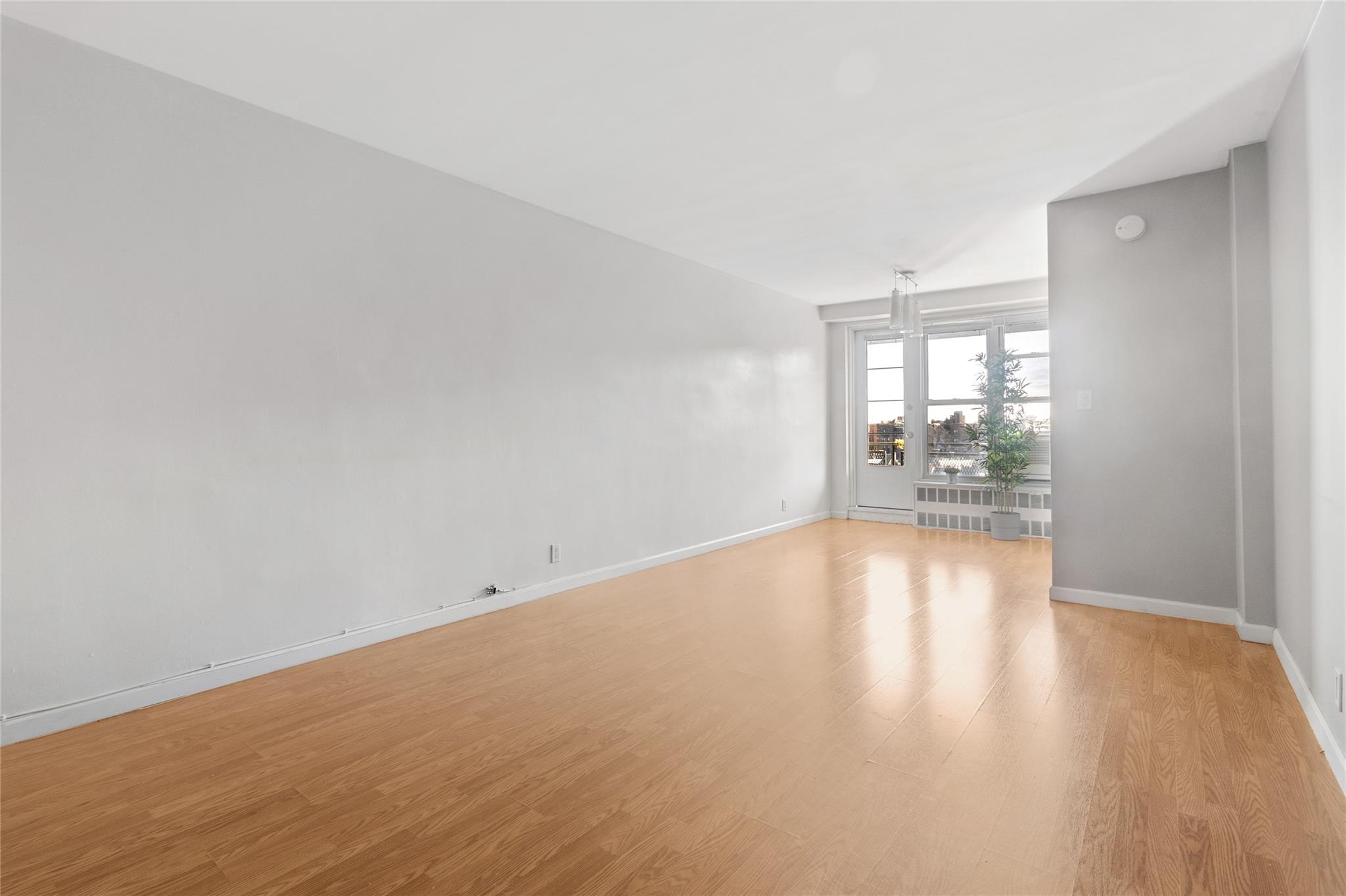 #4 photo, 35-11 85th Street, クイーンズ区 Jackson Heights , NY 11372