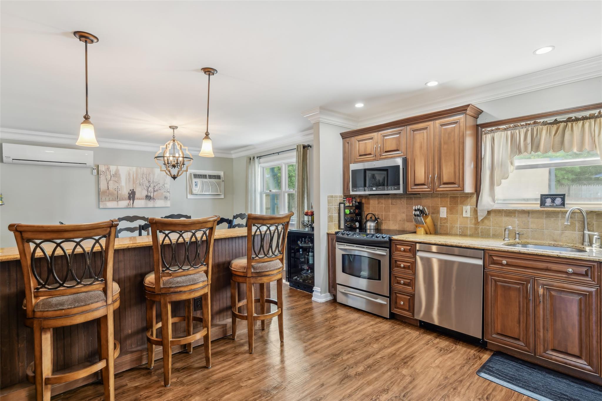 #9 photo, 26 Wilson Street, سوفولك Port Jefferson Station , NY 11776