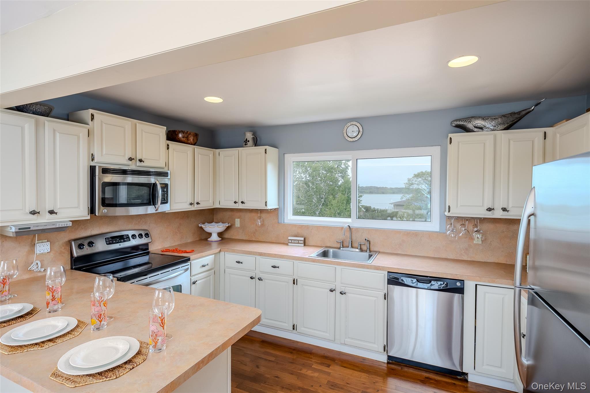 #13 photo, 19 Cold Spring Court, サフォーク郡 Southampton , NY 11968