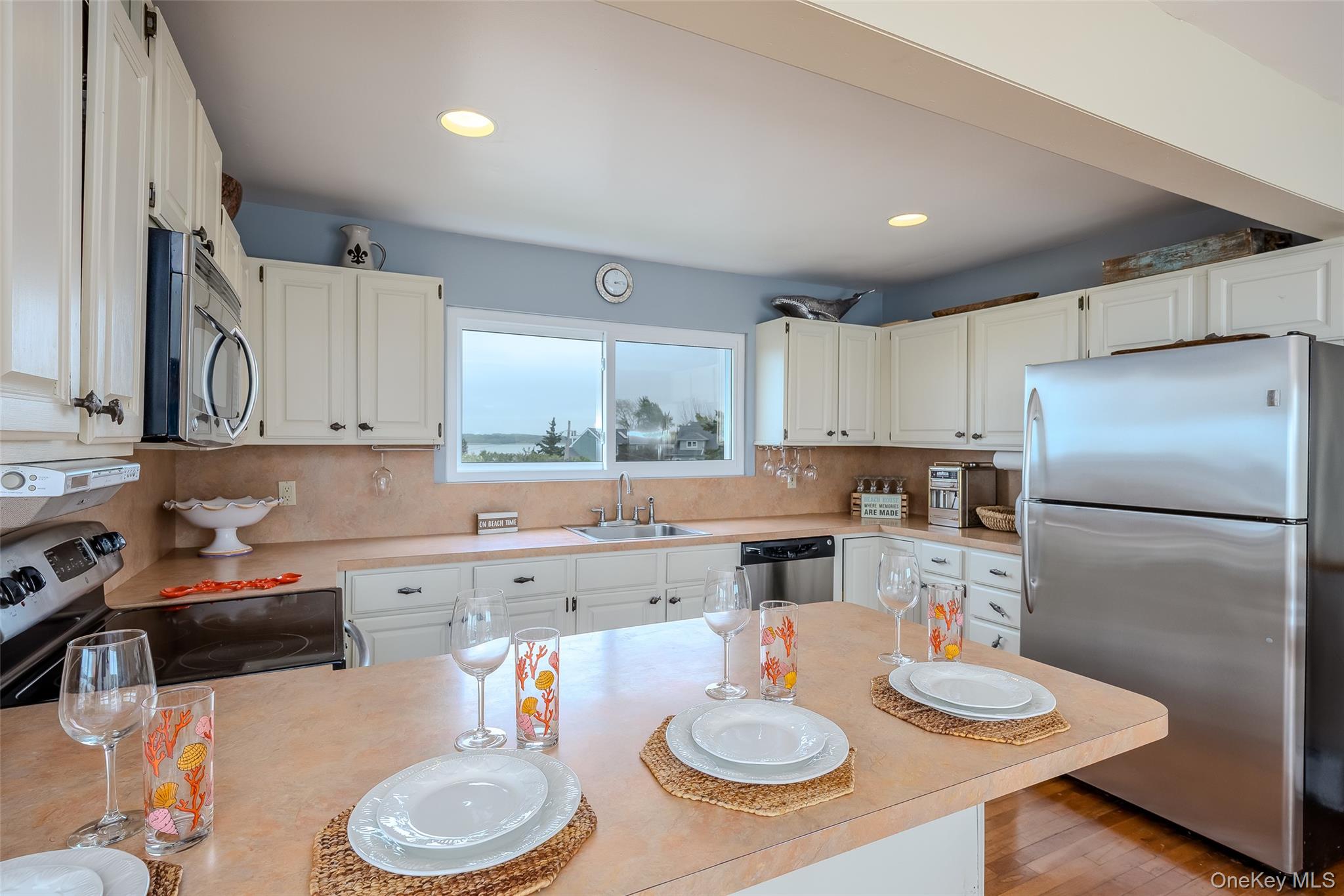 #14 photo, 19 Cold Spring Court, サフォーク郡 Southampton , NY 11968