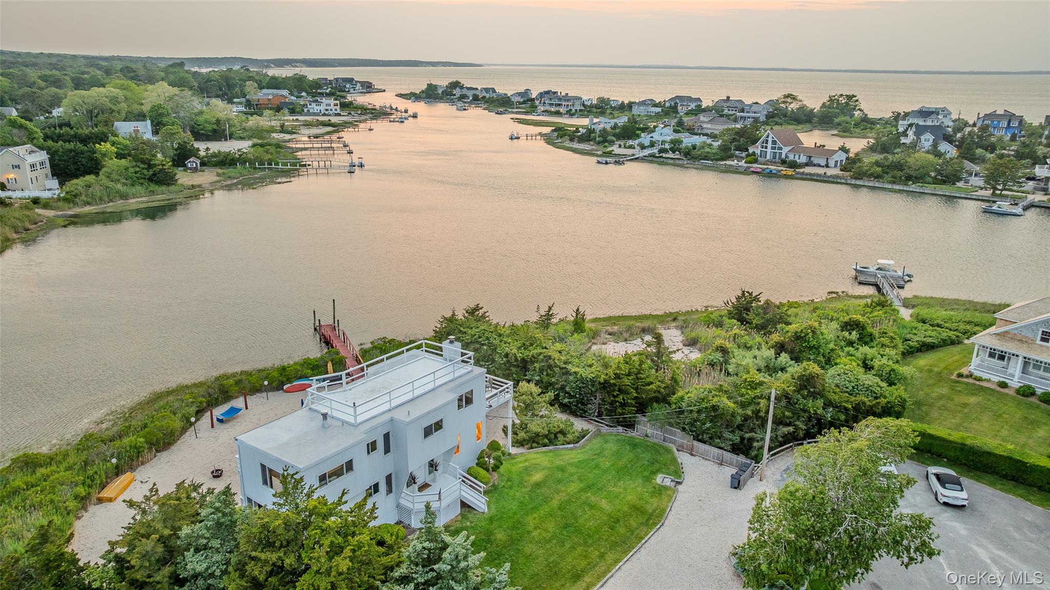 #3 photo, 19 Cold Spring Court, サフォーク郡 Southampton , NY 11968