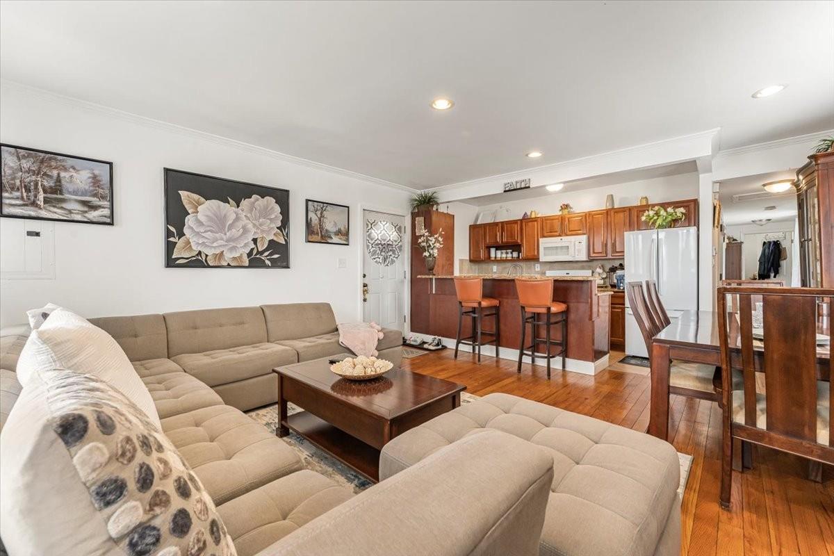 #5 photo, 6944 Thursby Avenue, クイーンズ区 Arverne , NY 11692