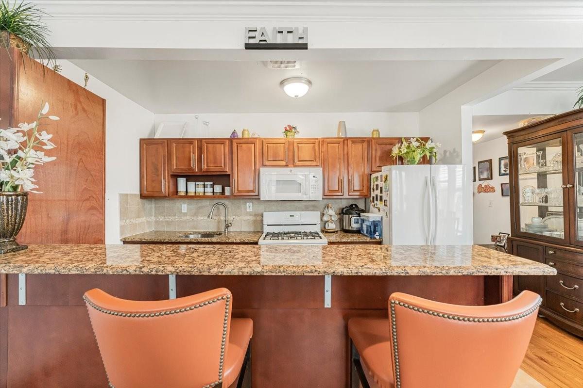 #6 photo, 6944 Thursby Avenue, クイーンズ区 Arverne , NY 11692