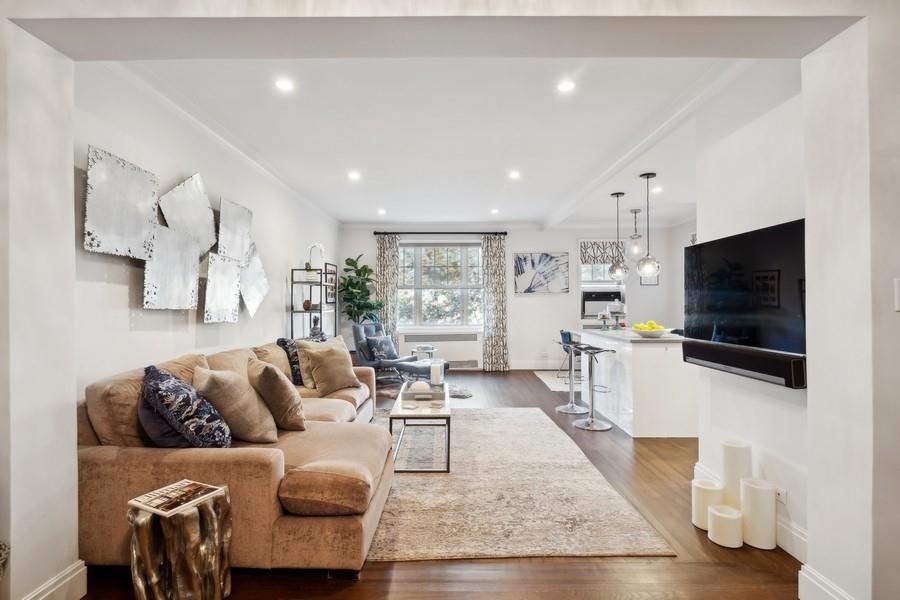 #1 photo, 77-34 113th Street, كوينز Forest Hills , NY 11375
