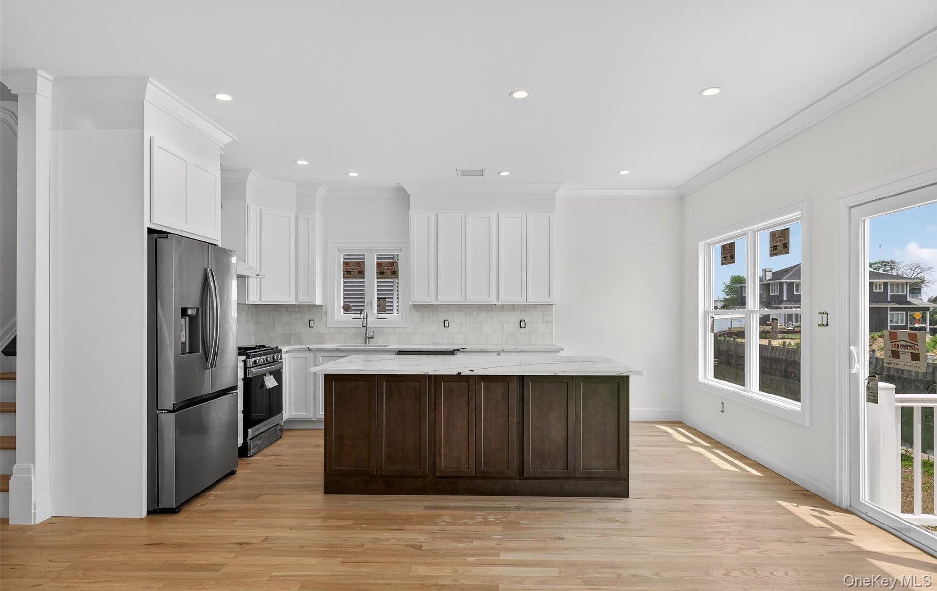 #3 photo, 1108 Washington Place, ナッソー郡 Baldwin Harbor , NY 11510