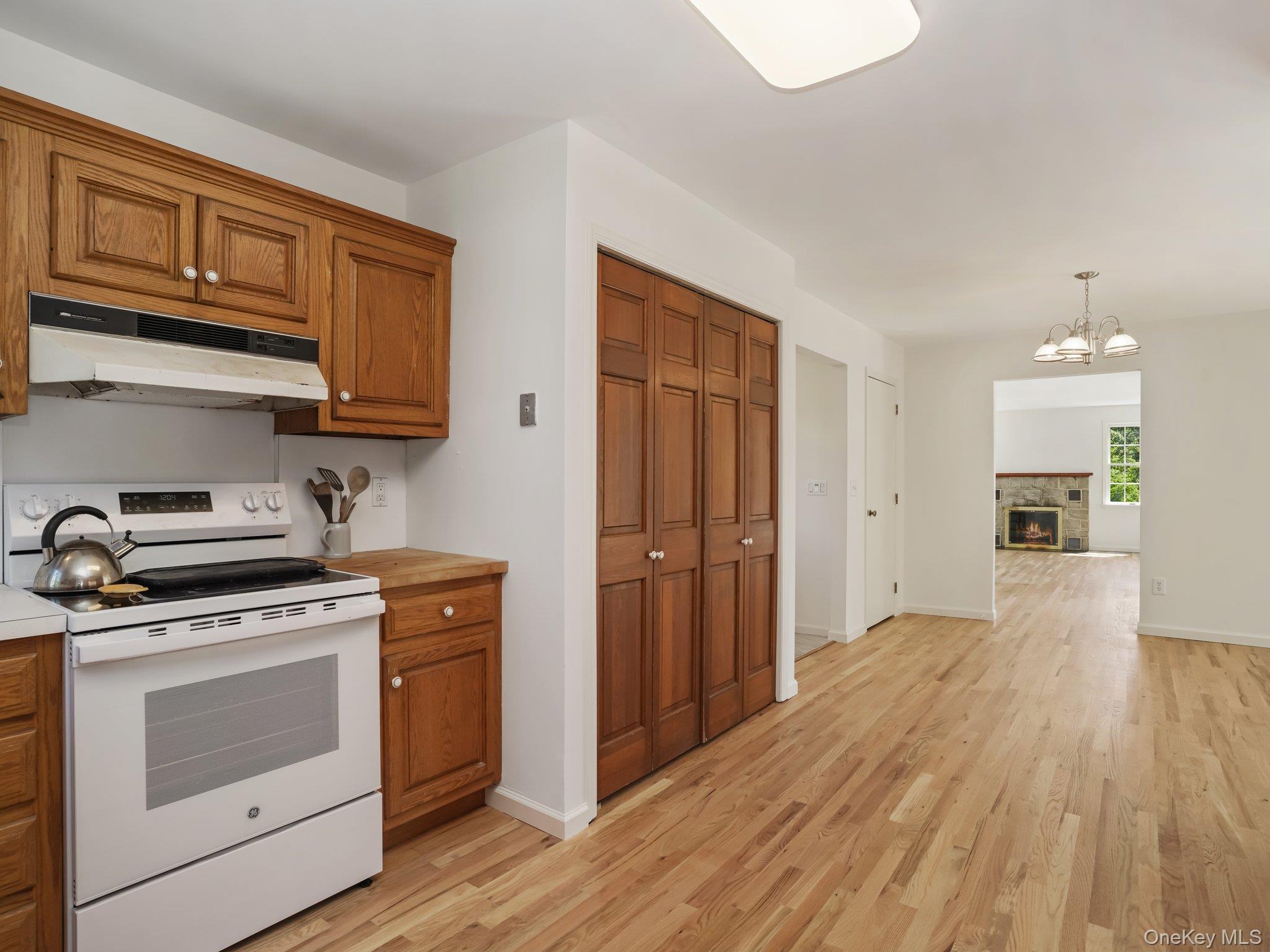 #9 photo, 6 Huckleberry Lane, サフォーク郡 Hampton Bays , NY 11946