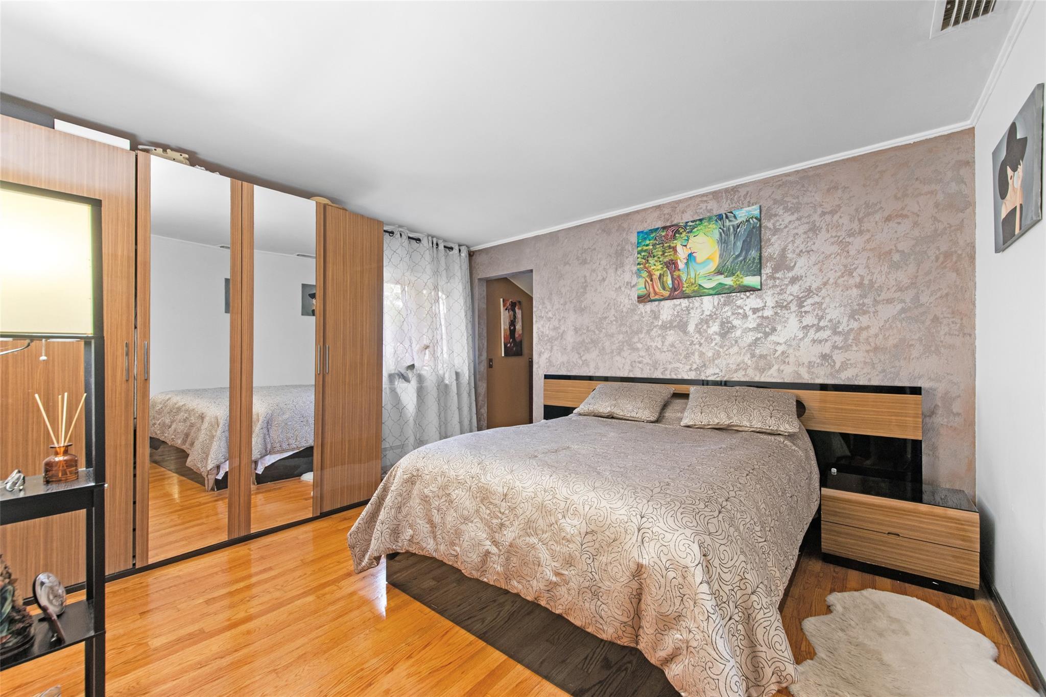 #9 photo, 32 Henry Place, Staten Island , NY 10305