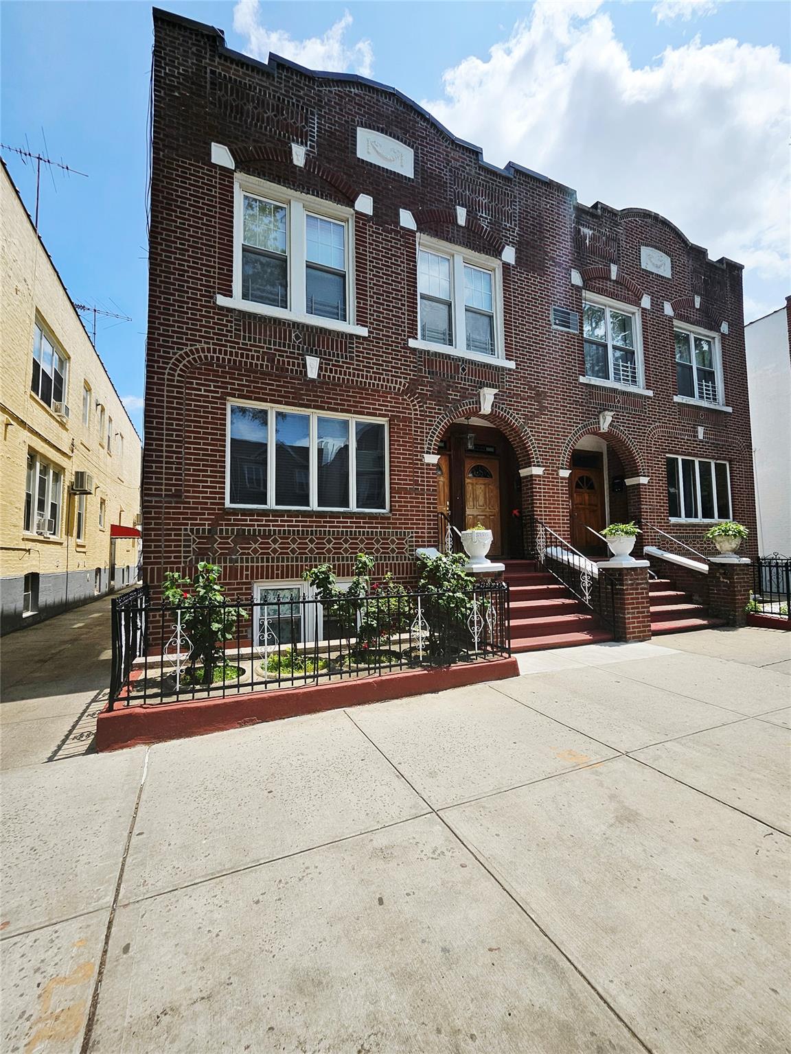 #1 photo, 1725 W 4th Street, Brooklyn , NY 11223