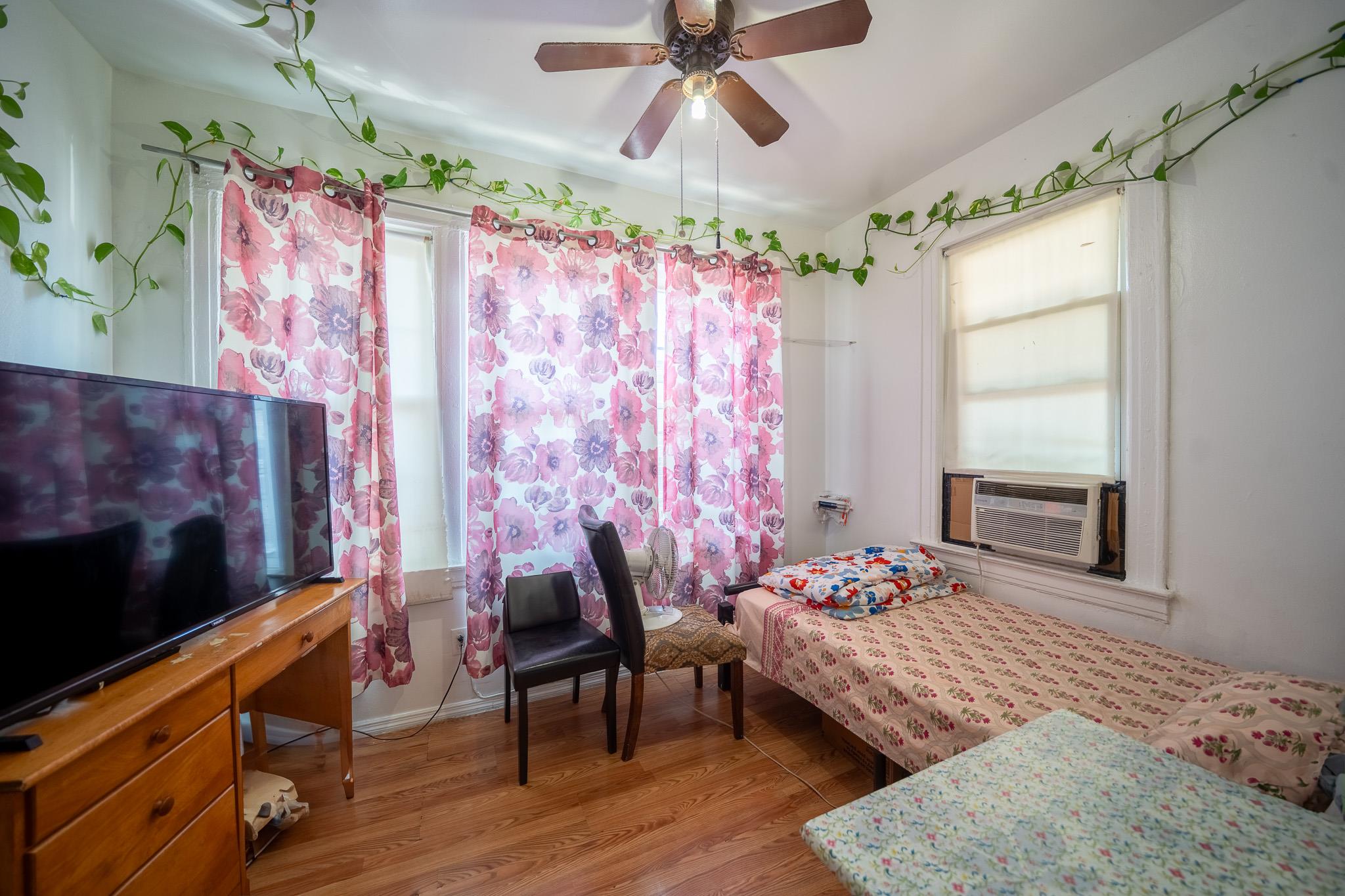 #4 photo, 19 Brighton 10th Path, ブルックリン区 Brooklyn , NY 11235