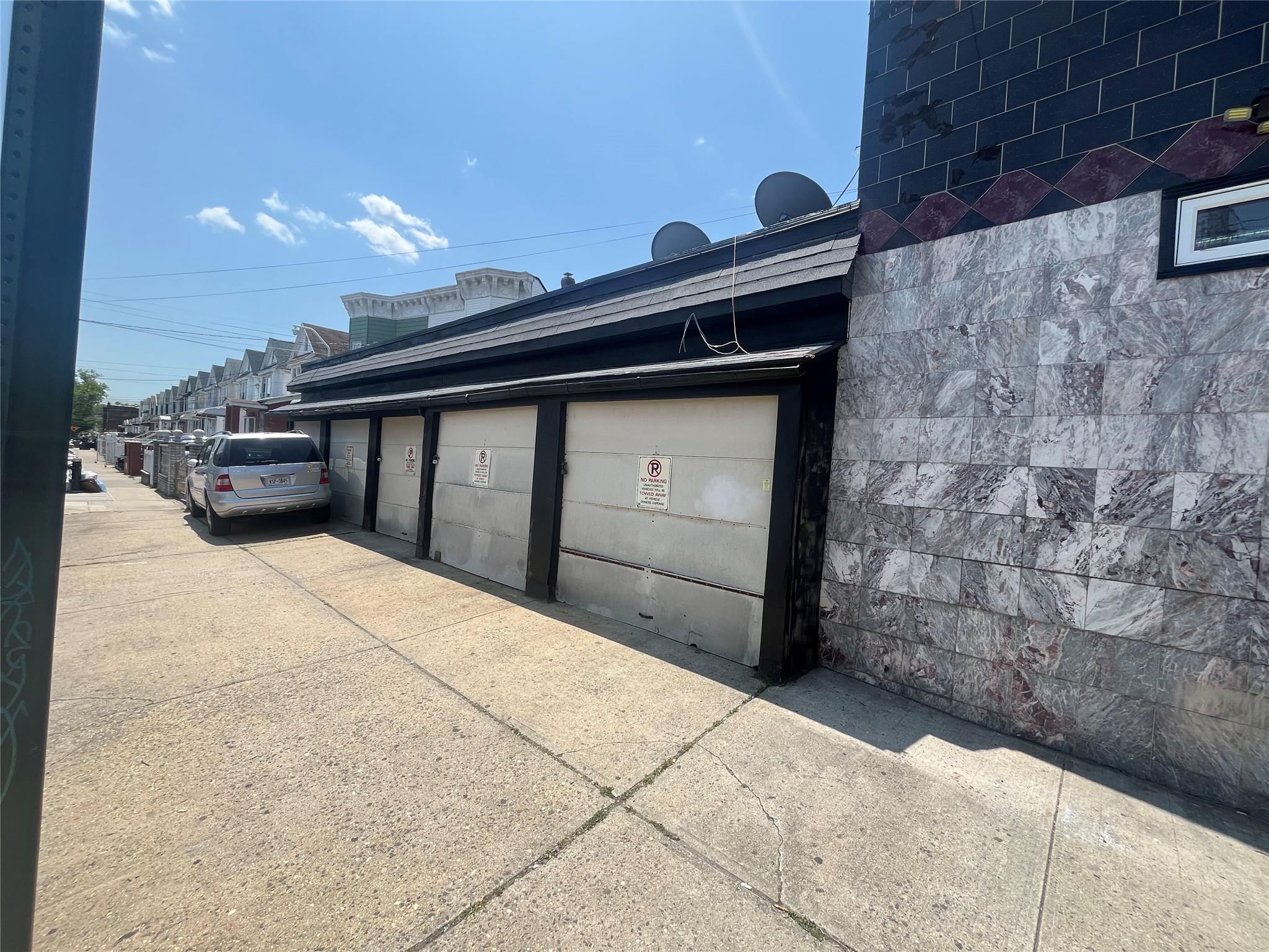 #5 photo, 106-20 Liberty Avenue, Ozone Park , NY 11417