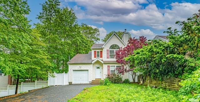 #1 photo, 576 Boxwood Drive, Shirley , NY 11967