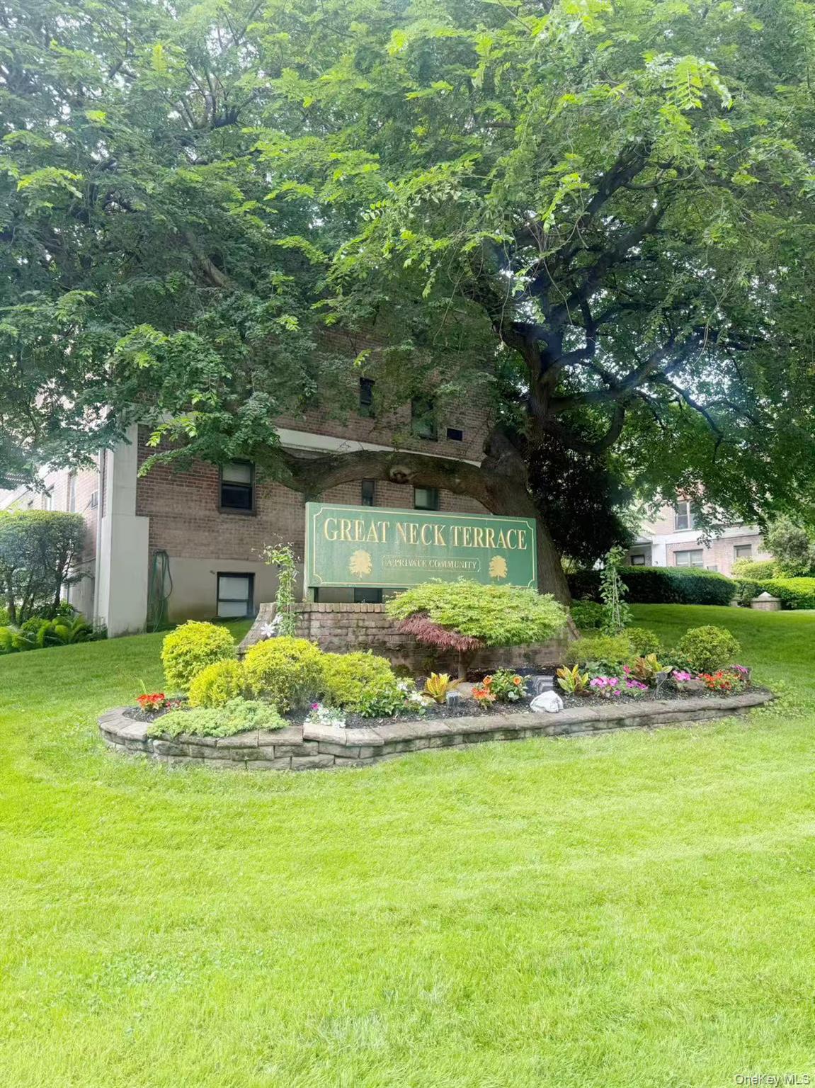 #4 photo, 46 Terrace Circle, Great Neck , NY 11021