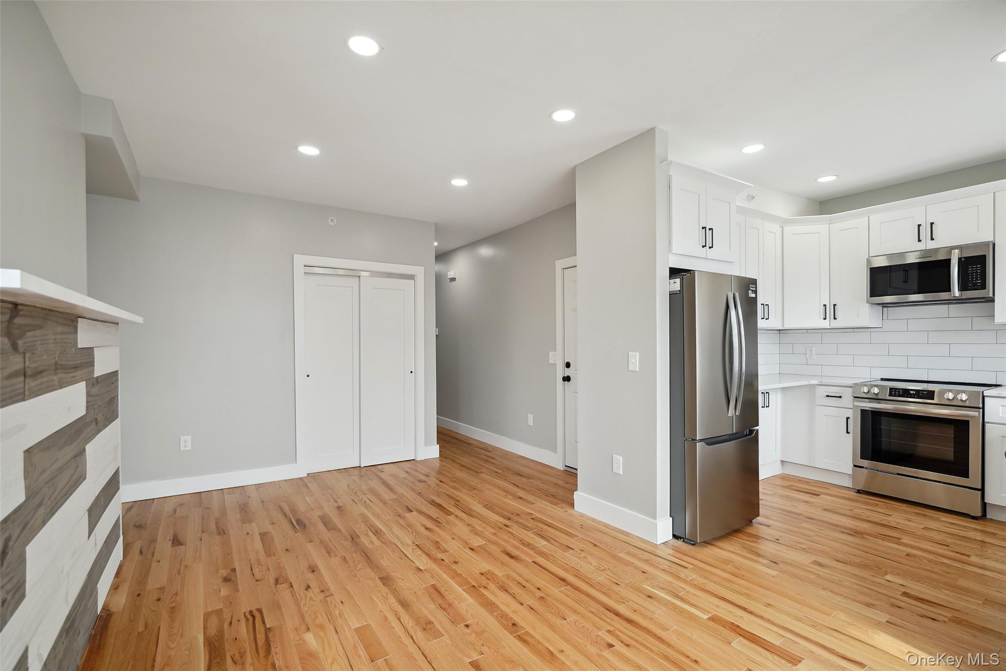 #5 photo, 405 Grand Street, Newburgh , NY 12550