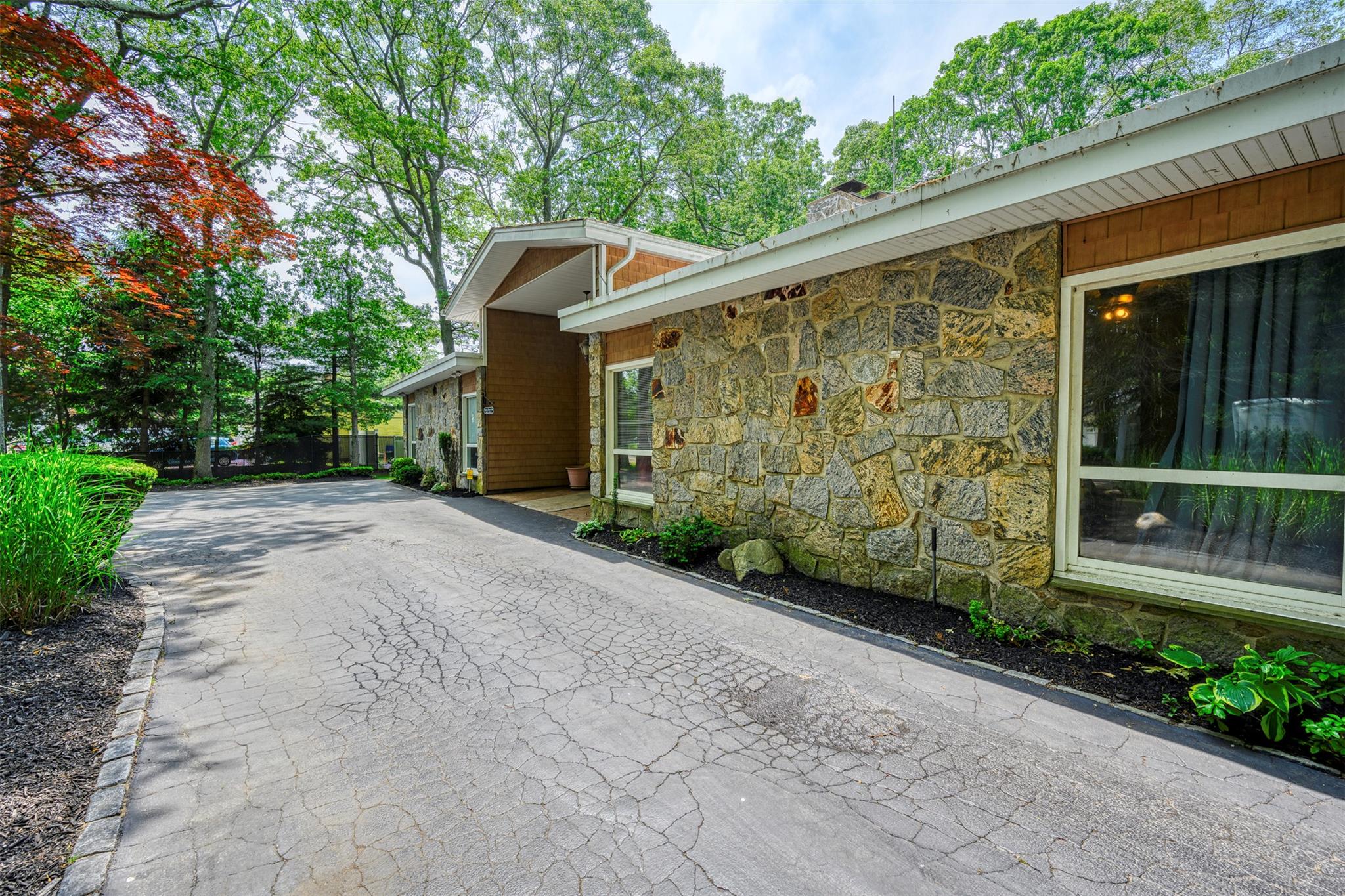 #3 photo, 10 Hunter Avenue, サフォーク郡 Miller Place , NY 11764