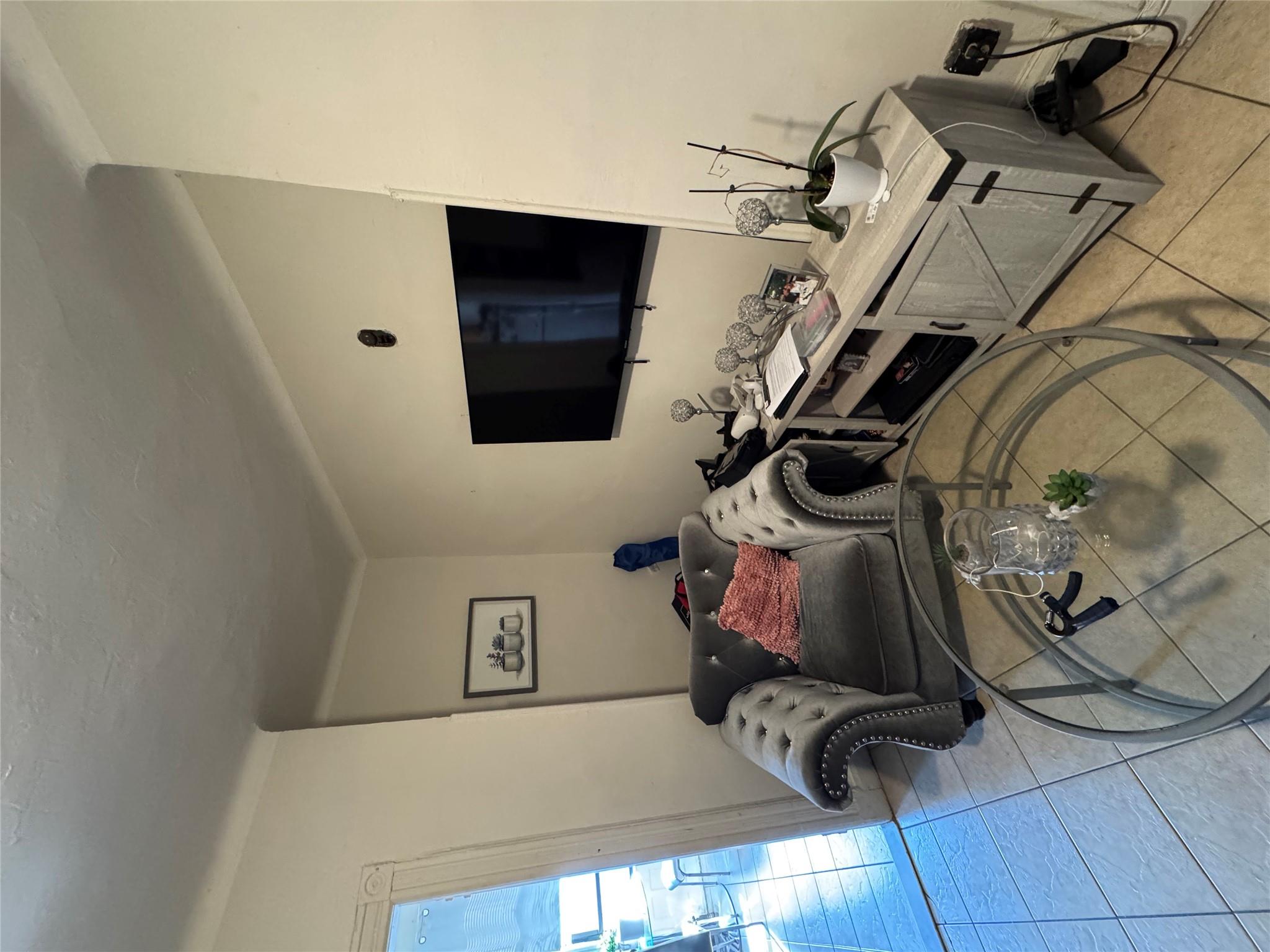 #5 photo, 63-08 Forest Avenue, クイーンズ区 Ridgewood , NY 11385