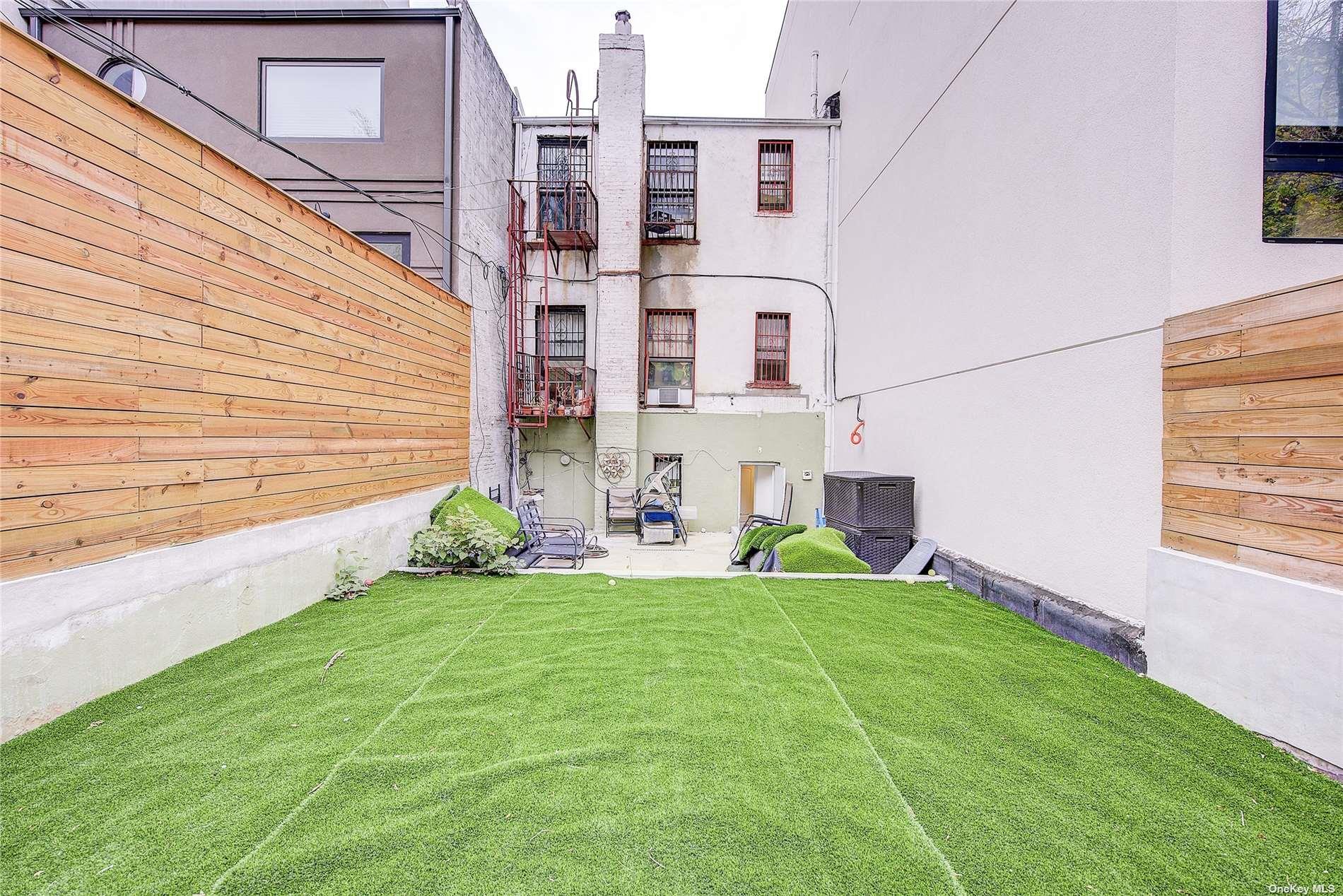 #13 photo, 230 S 2nd Street, Brooklyn , NY 11211