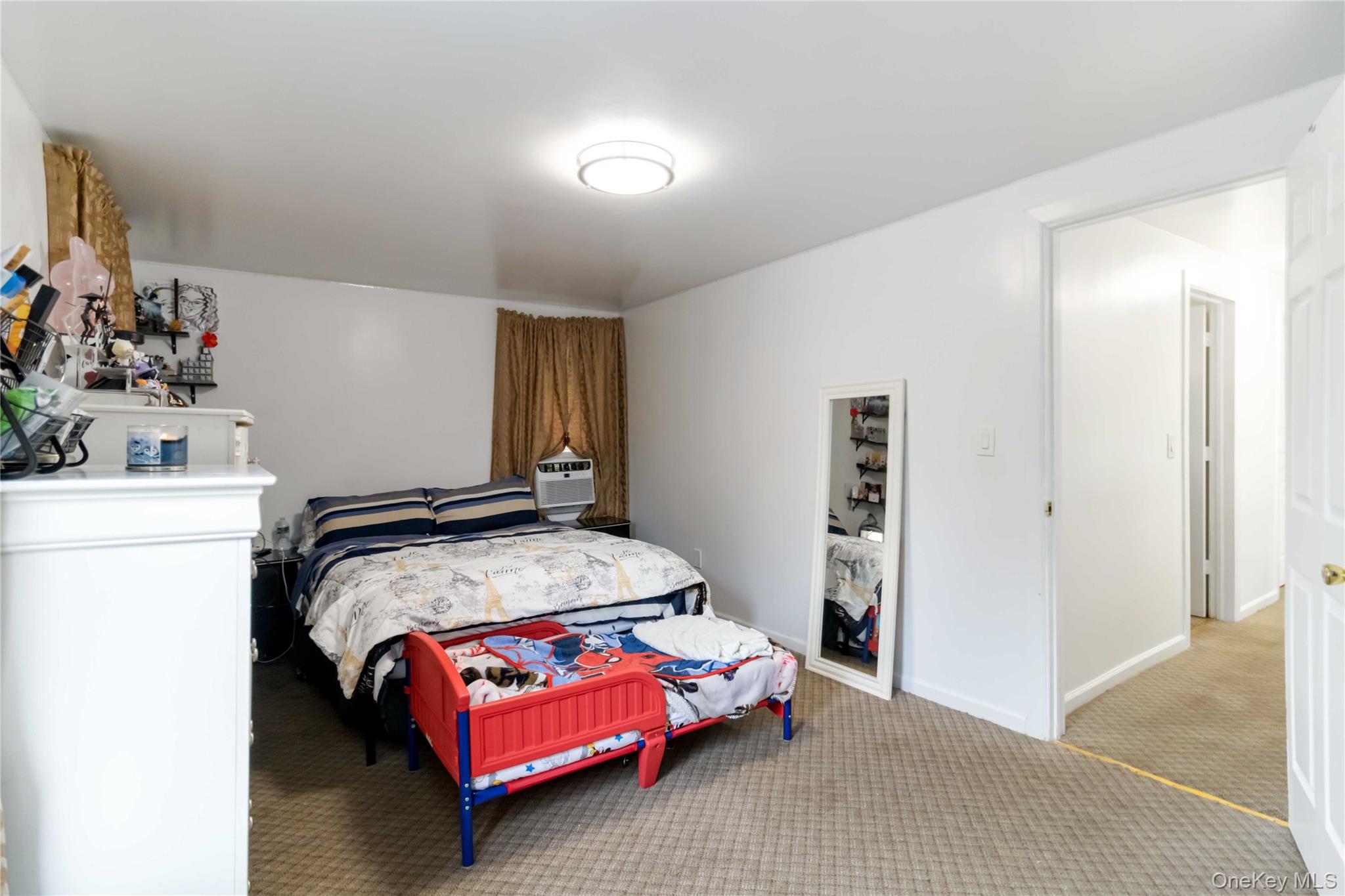 #18 photo, 114-18 175th Street, クイーンズ区 Addisleigh Park , NY 11434