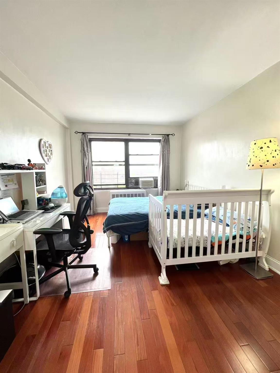 #8 photo, 99-05 63rd Drive, クイーンズ区 Rego Park , NY 11374