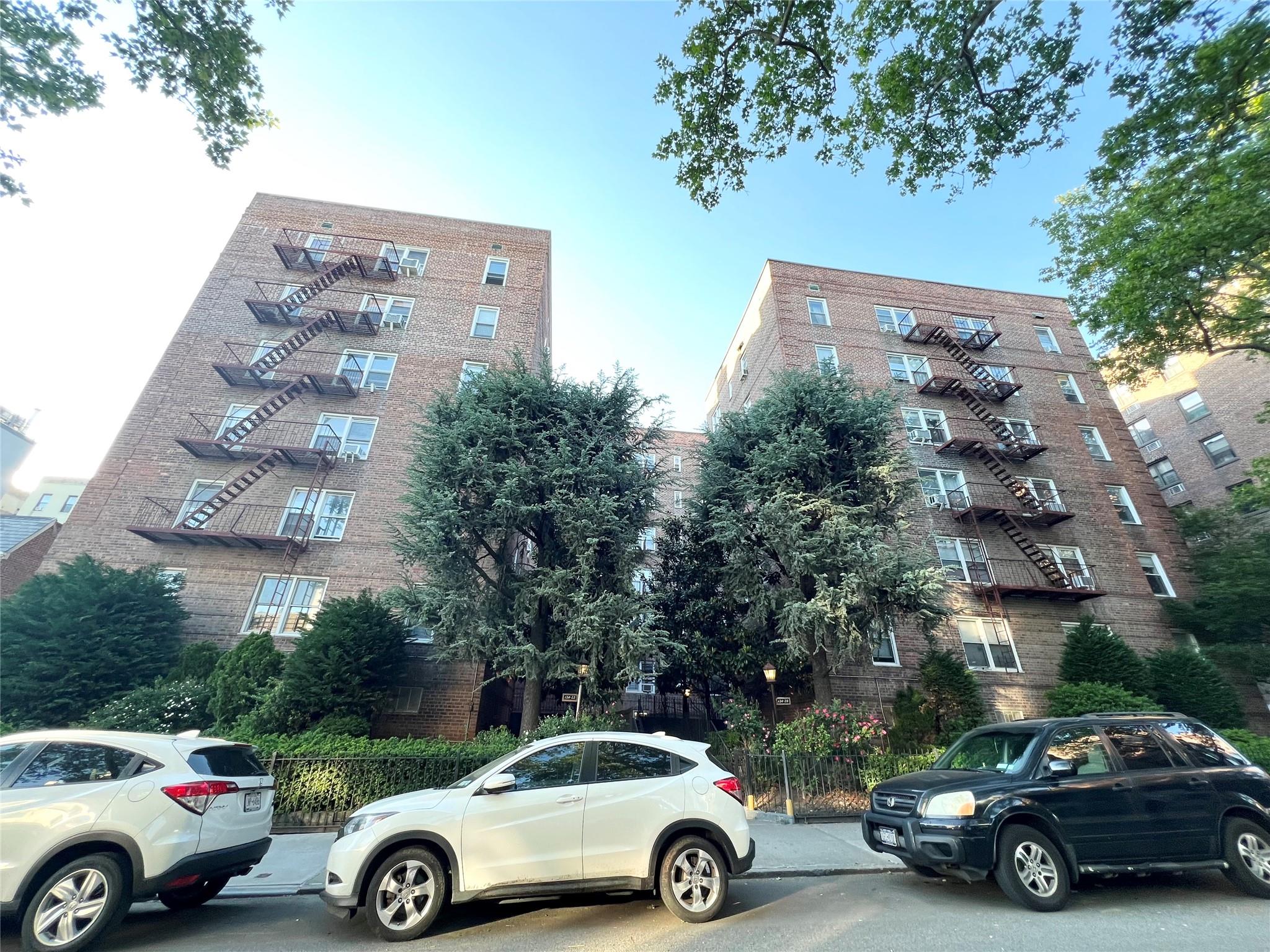 #1 photo, 134-39 Blossom Avenue, كوينز Flushing , NY 11354