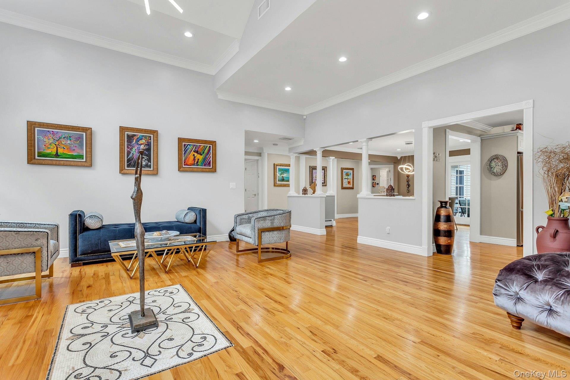 #5 photo, 21 Buttonwood Drive, Dix Hills , NY 11746