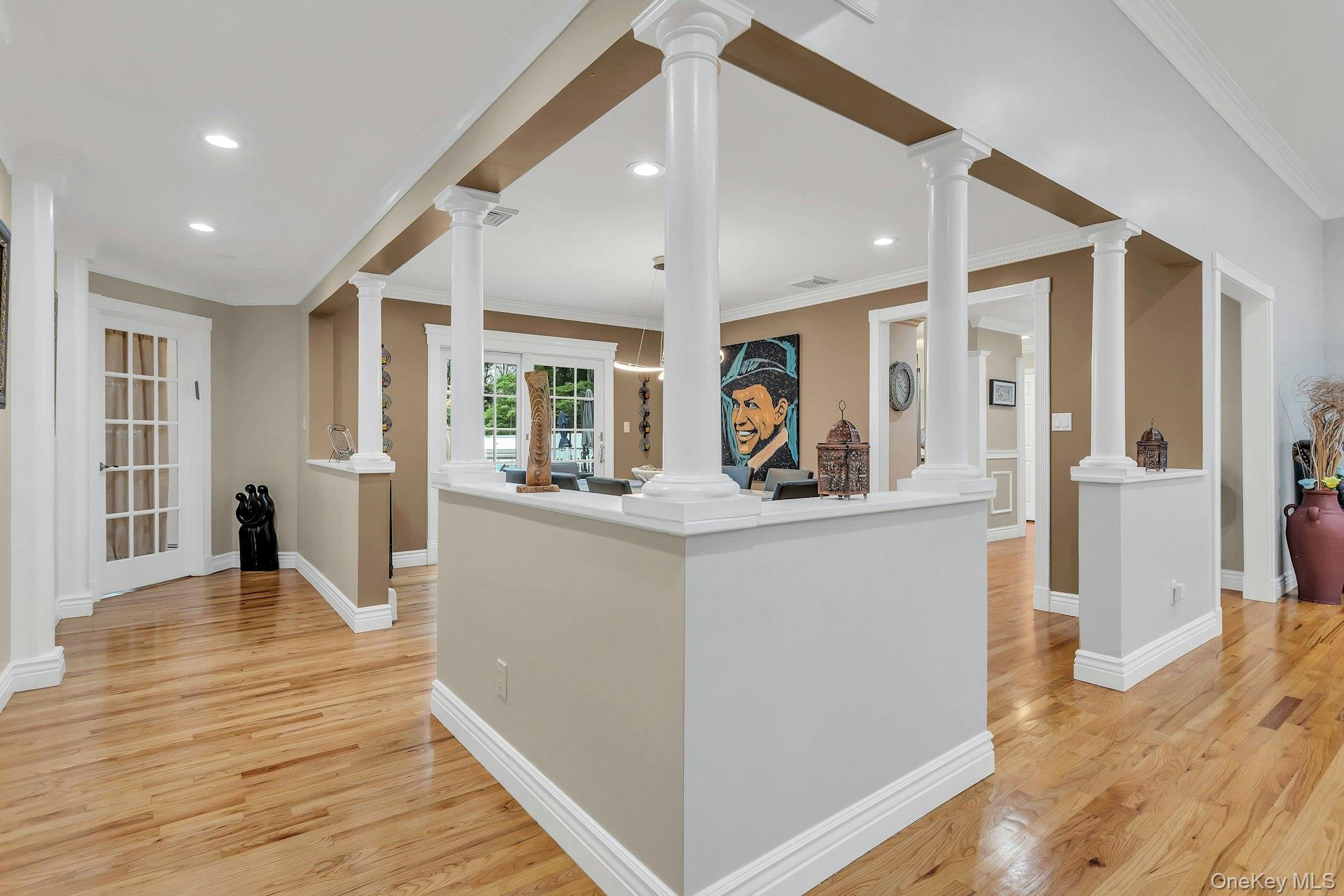 #7 photo, 21 Buttonwood Drive, Dix Hills , NY 11746