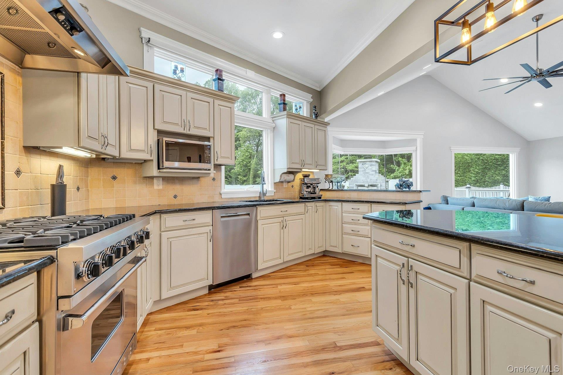 #9 photo, 21 Buttonwood Drive, Dix Hills , NY 11746