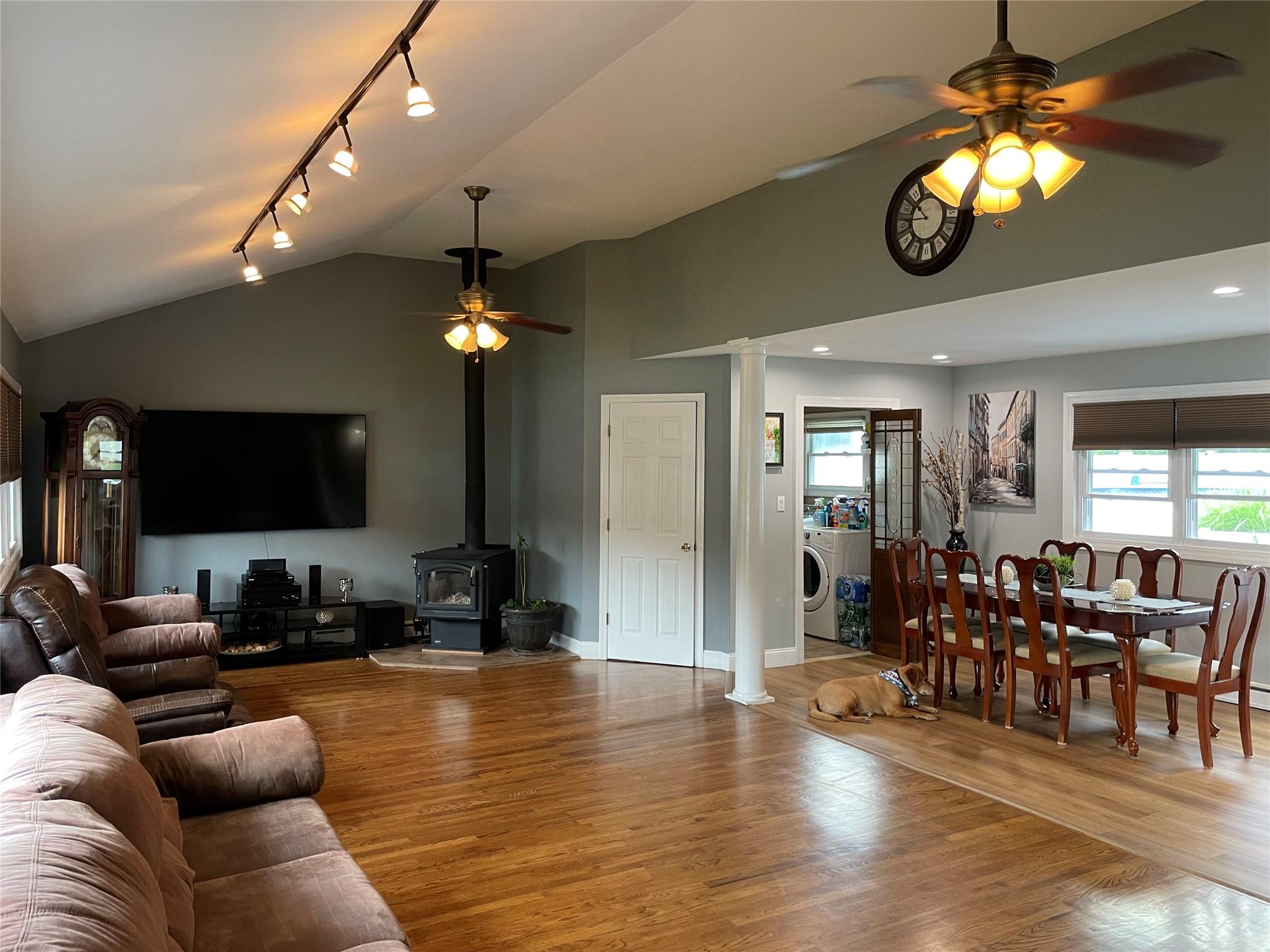 #13 photo, 2 Merritt Lane, サフォーク郡 Center Moriches , NY 11934