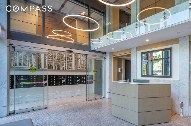 #13 photo, 302 E 96th Street, マンハッタン Upper East Side , NY 10128