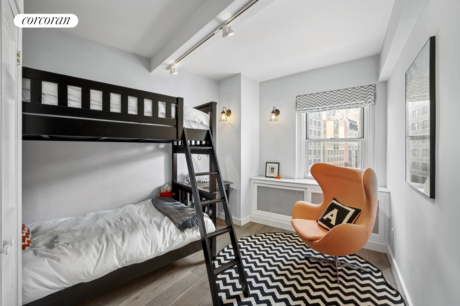 #11 photo, 2166 BROADWAY, マンハッタン Upper West Side , NY 10024