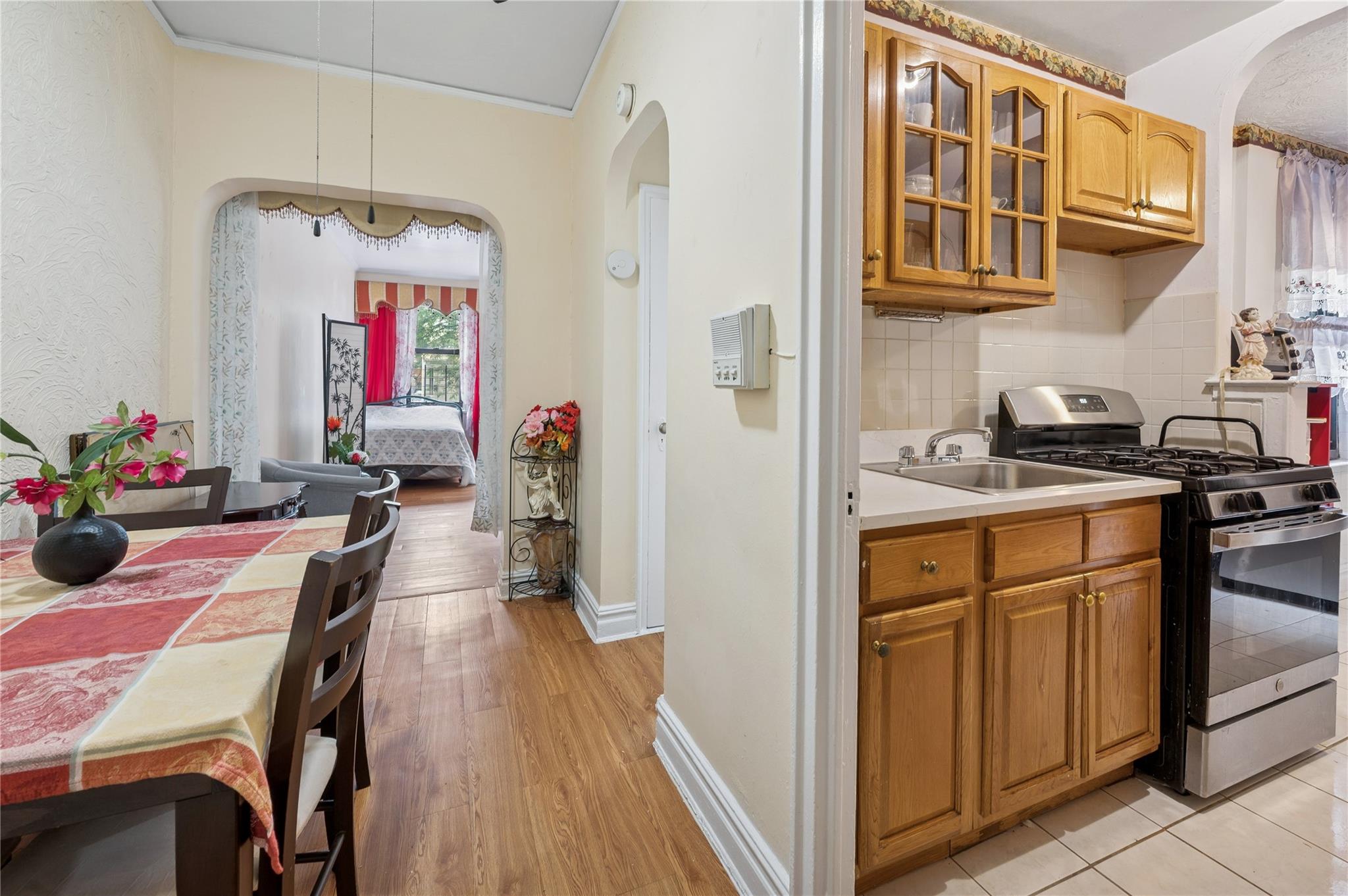 #6 photo, 2962 Decatur Avenue, ブロンクス区 Bronx , NY 10458