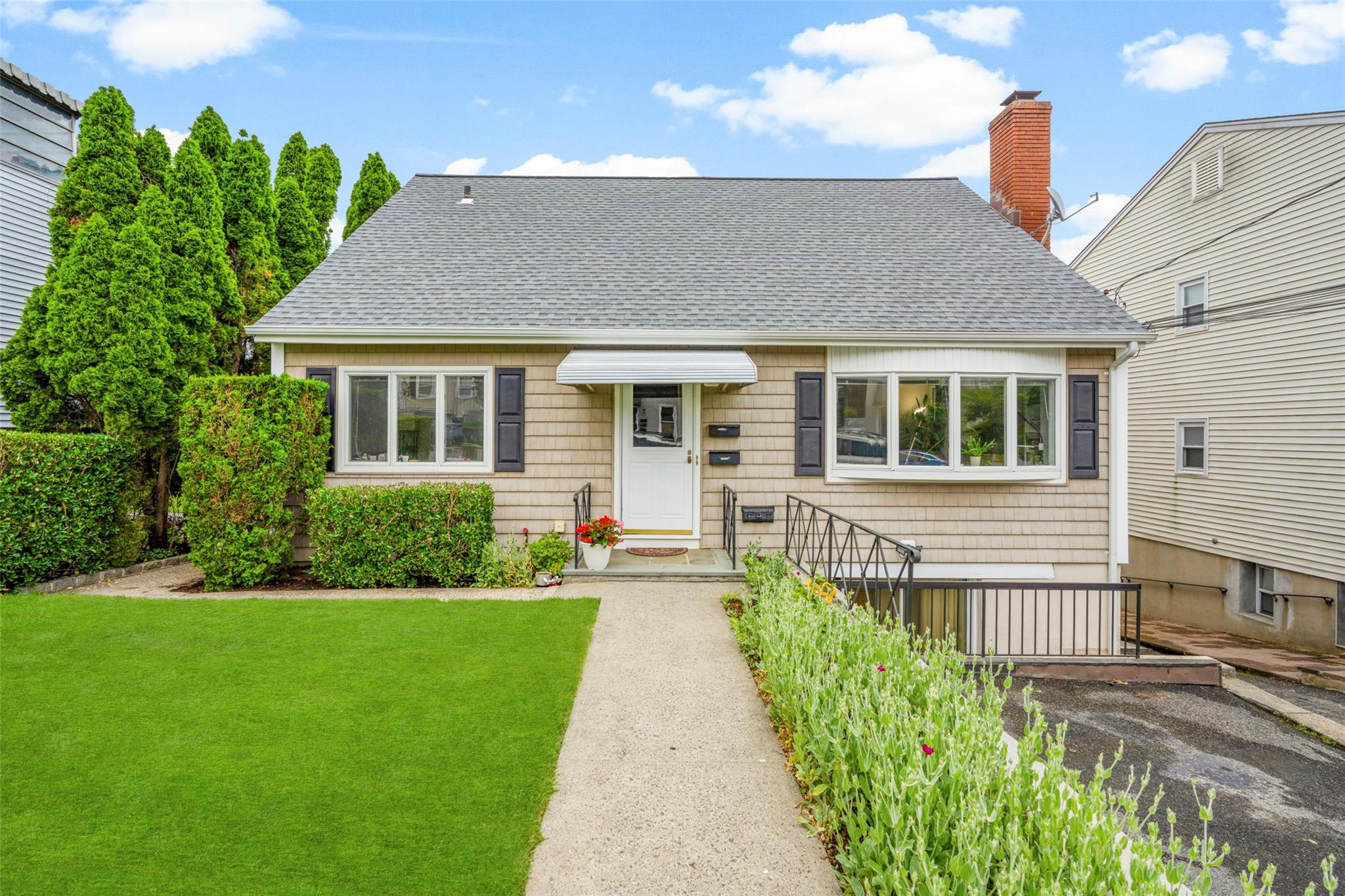 #1 photo, 11 Parsons Street, Harrison , NY 10528