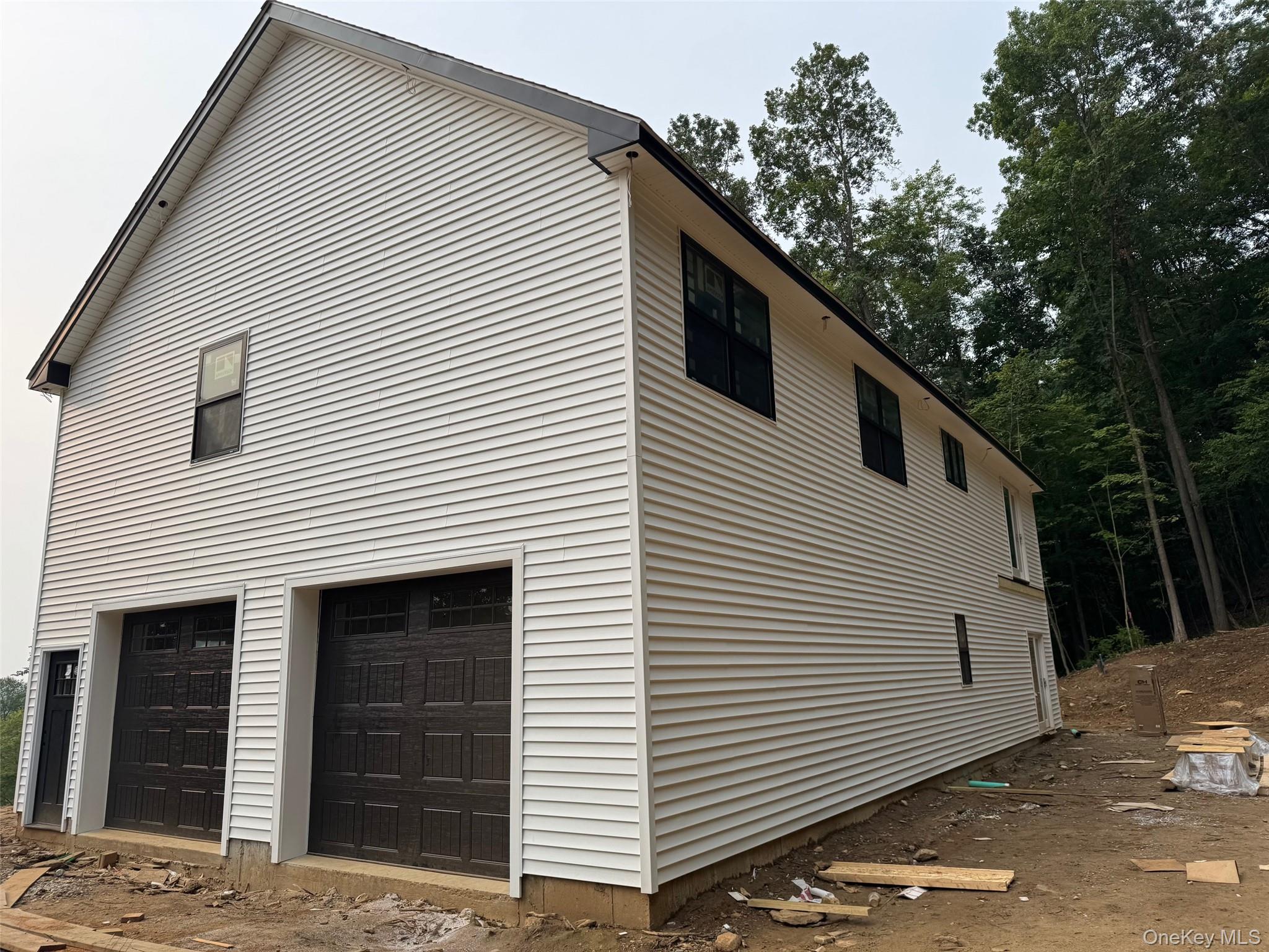 #4 photo, 14 Foxwood Terrace, Patterson , NY 12563