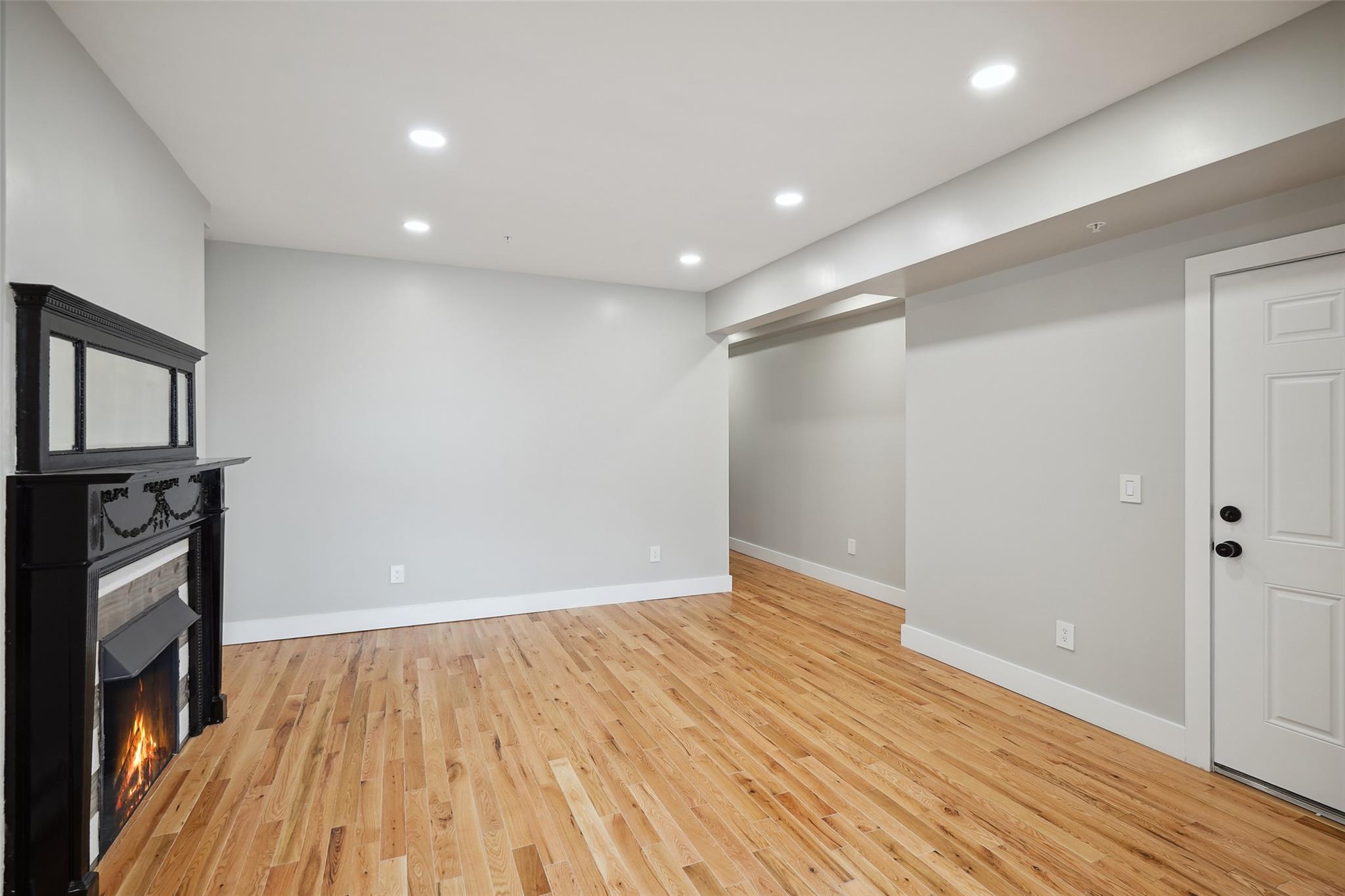 #3 photo, 405 Grand Street, Newburgh , NY 12550