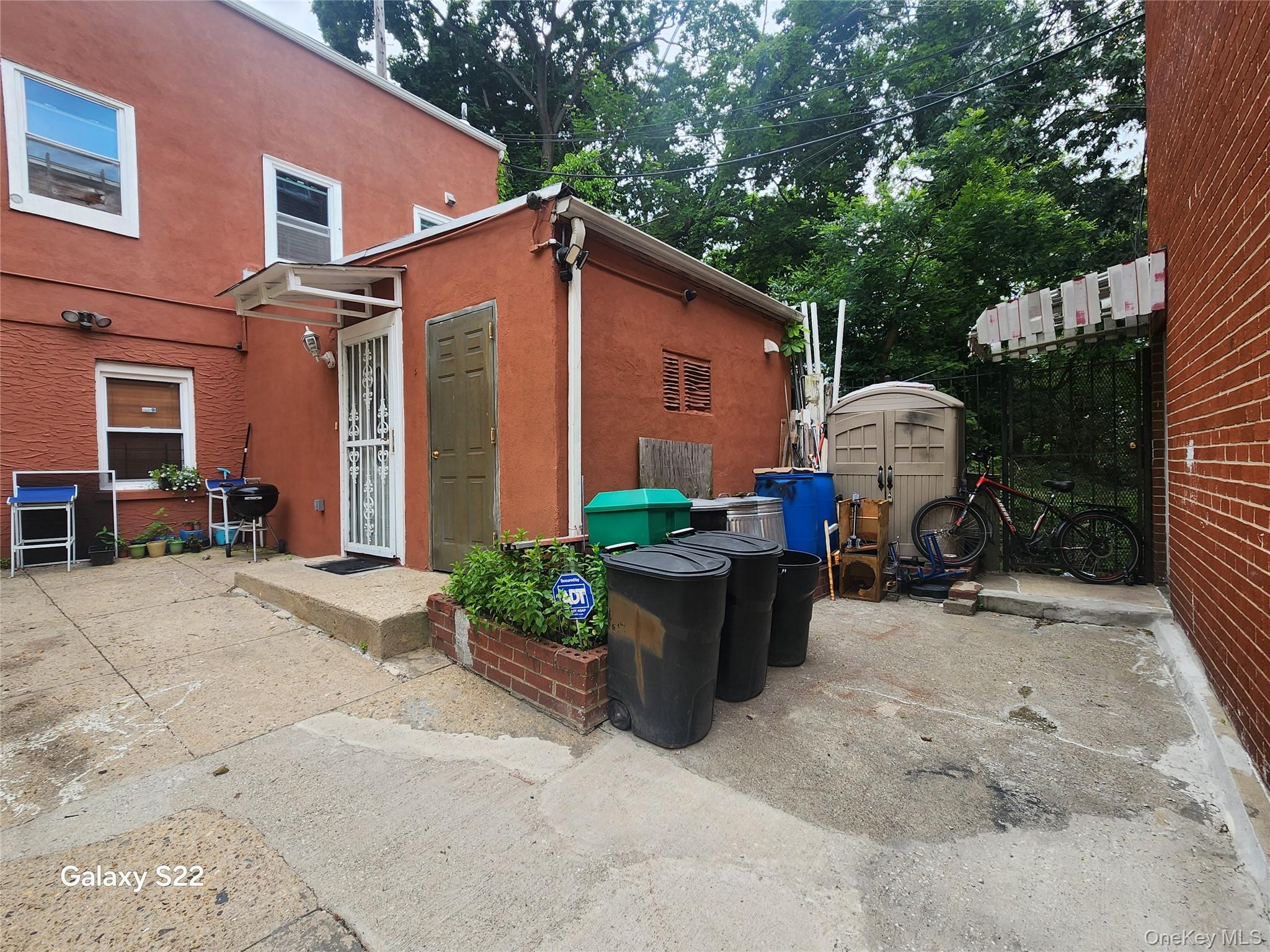 #6 photo, 32 Yonkers Ave, Yonkers , NY 10701