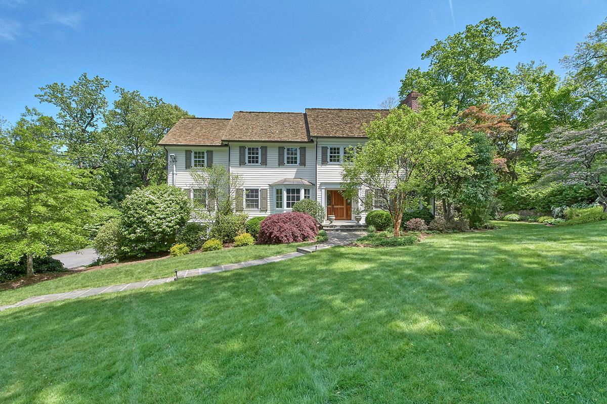 #1 photo, 35 Overlook Drive, Chappaqua , NY 10514