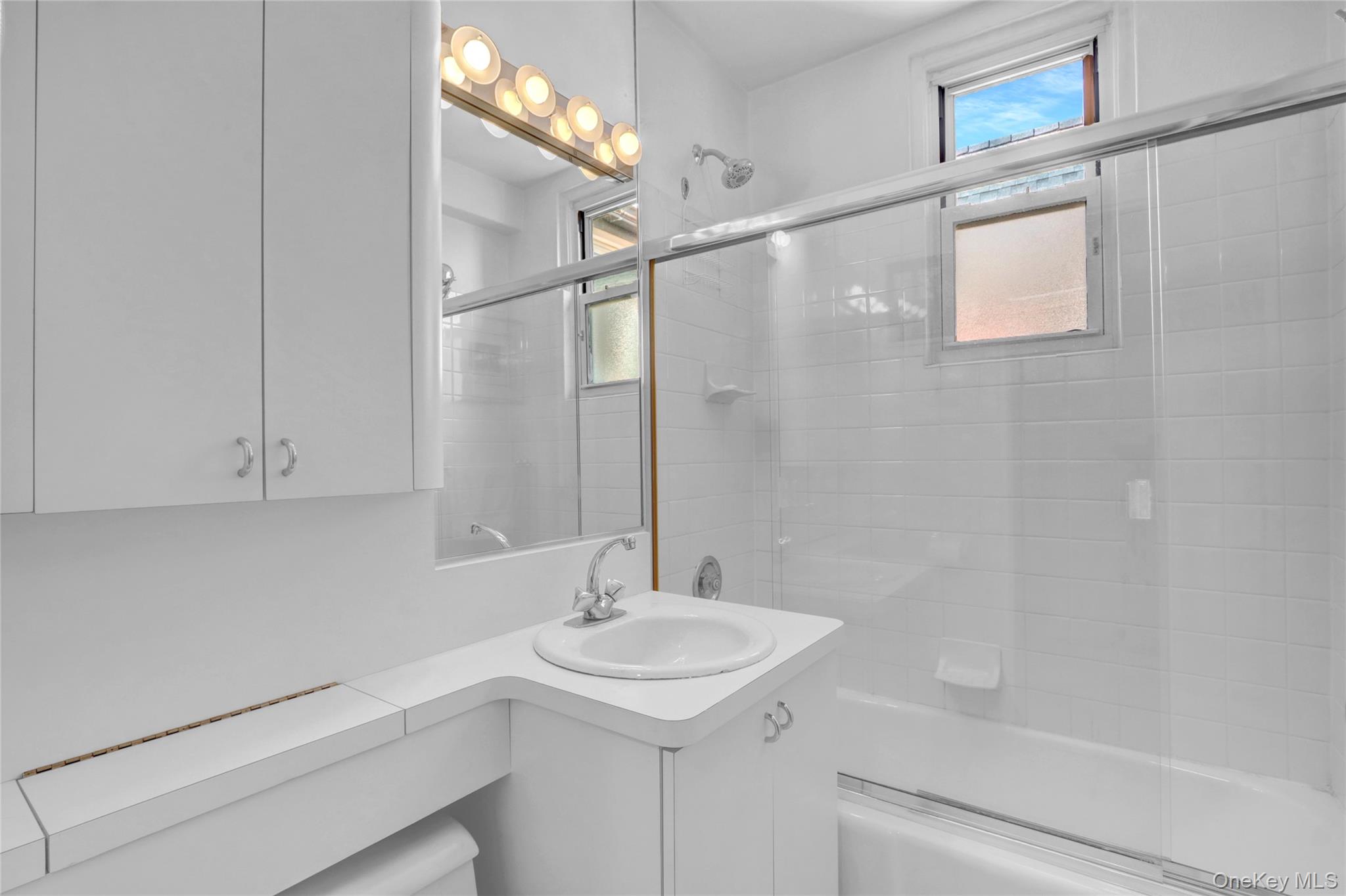 #19 photo, 120 Morris Avenue, ナッソー郡 Rockville Centre , NY 11570