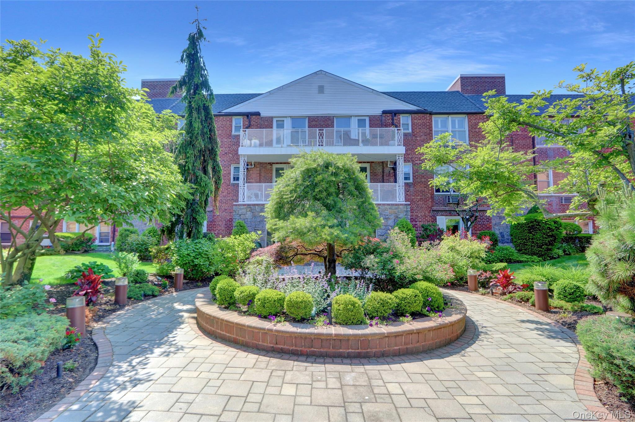 #2 photo, 120 Morris Avenue, ナッソー郡 Rockville Centre , NY 11570